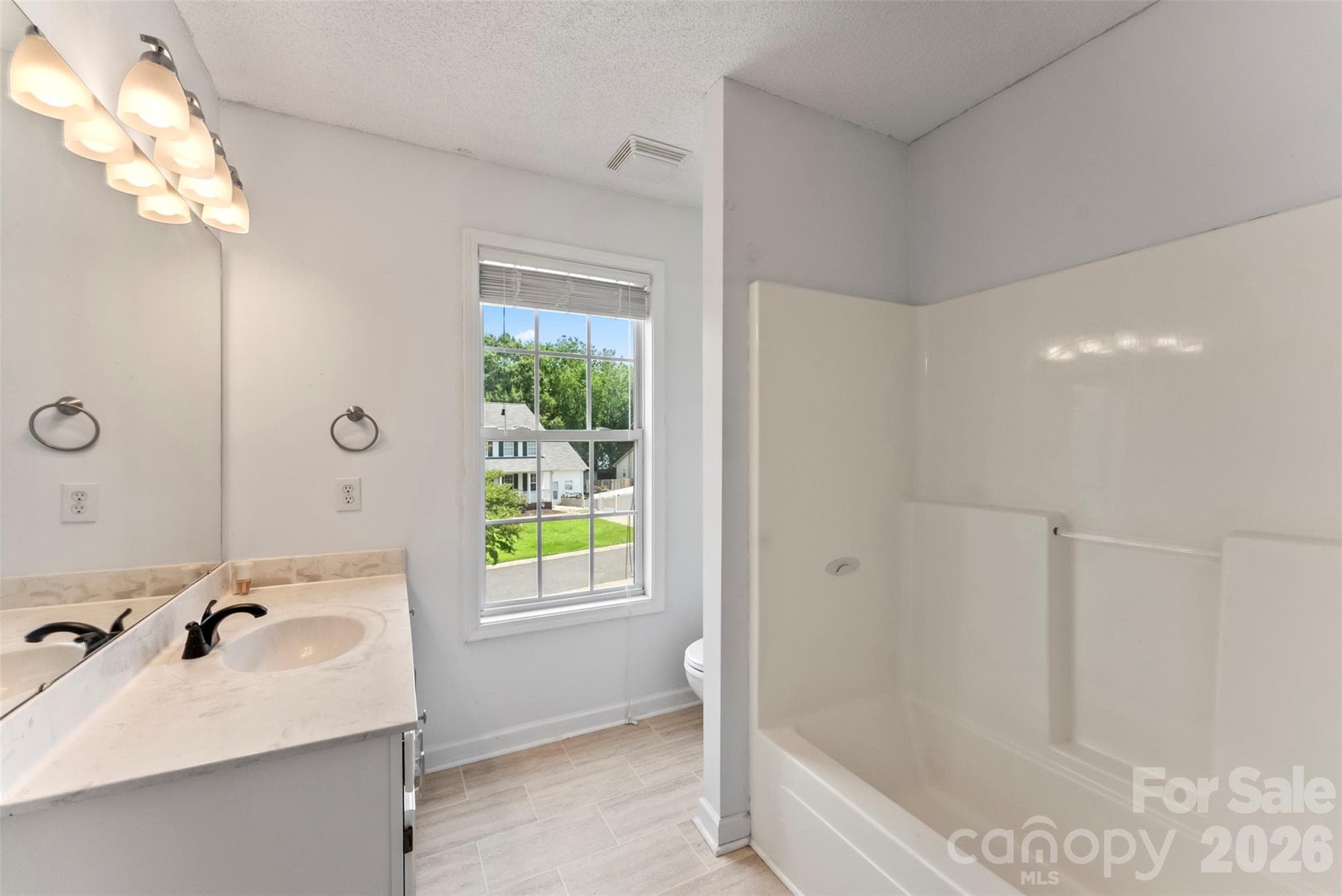 Single Family Residence at 820 Saint Andrews Place, Concord, photo 24 of 34