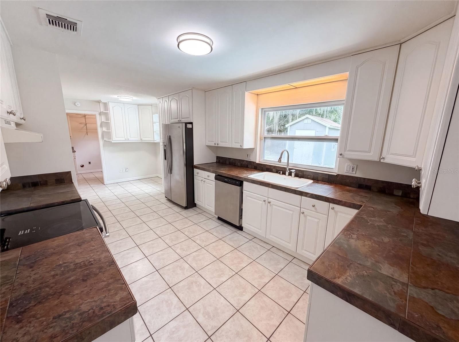 Single Family Residence at 963 SEQUOIA DR, WINTER SPRINGS, photo 2 of 28