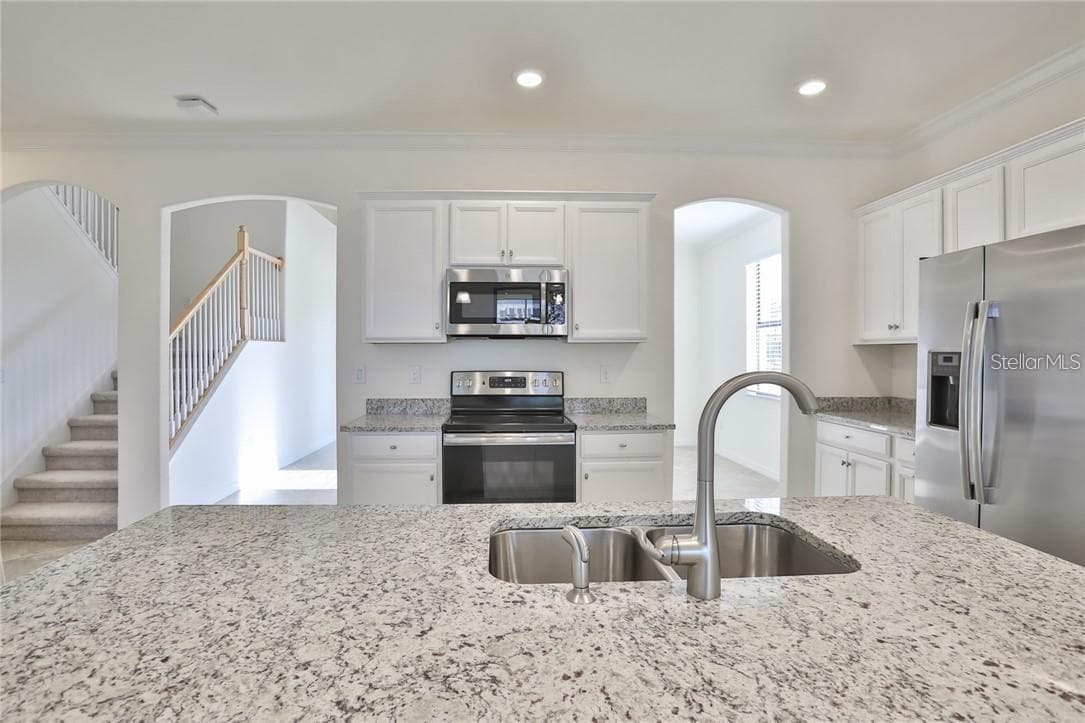 Single Family Residence at 11424 SWEETGRASS DR, BRADENTON, photo 6 of 21