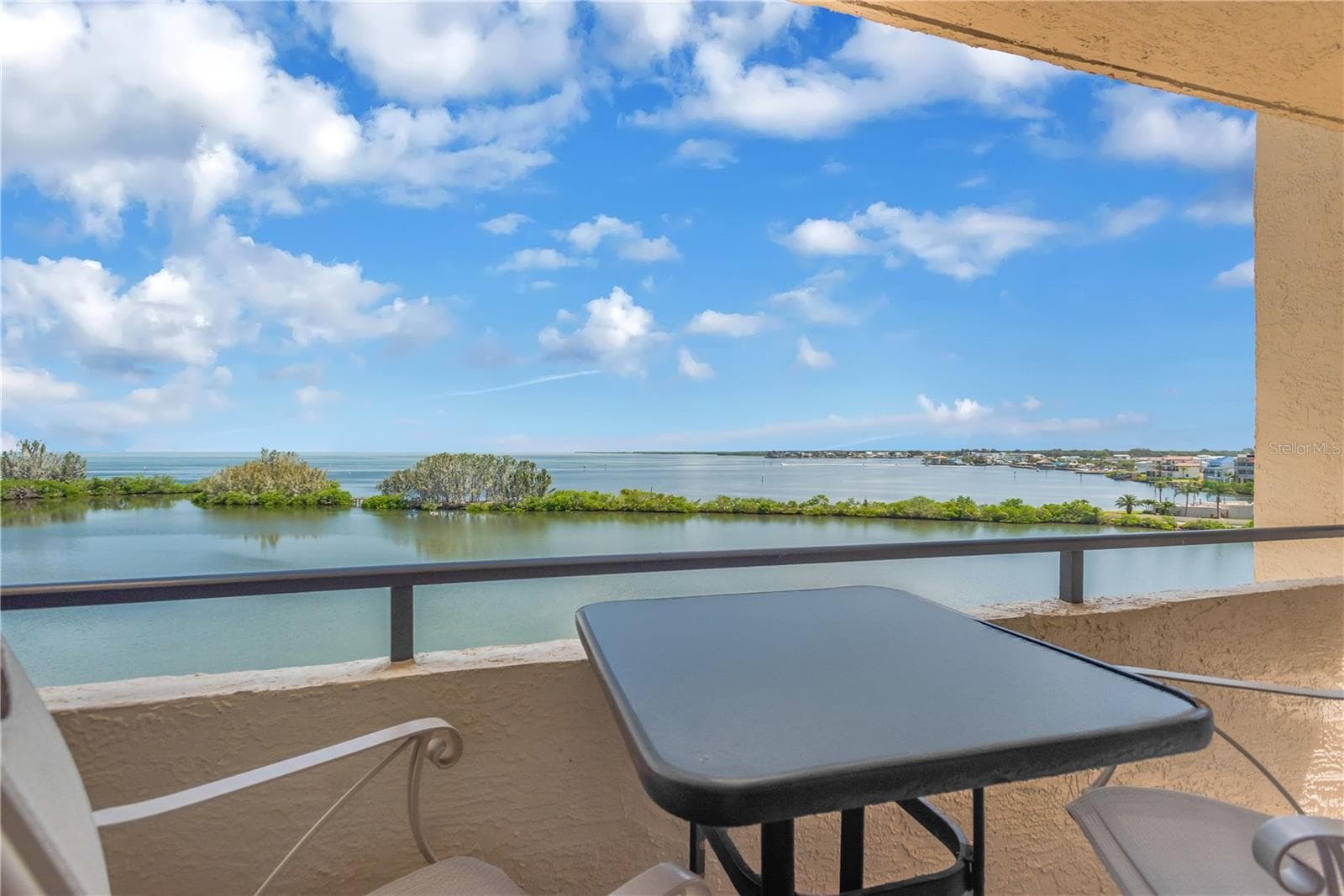 Relax with morning coffee or a late day beverage and bask in the quiet of these inviting waters and nature at its finest. - 5915 SEA RANCH DR #503, HUDSON