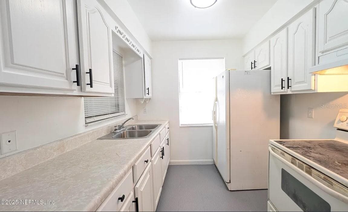 Single Family Residence at 462 SALLY ST, GREEN COVE SPRINGS, photo 6 of 9