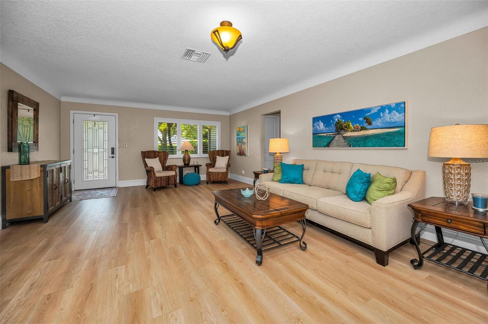 Single Family Residence at 1732 GOLF VIEW DR, BELLEAIR, photo 5 of 34