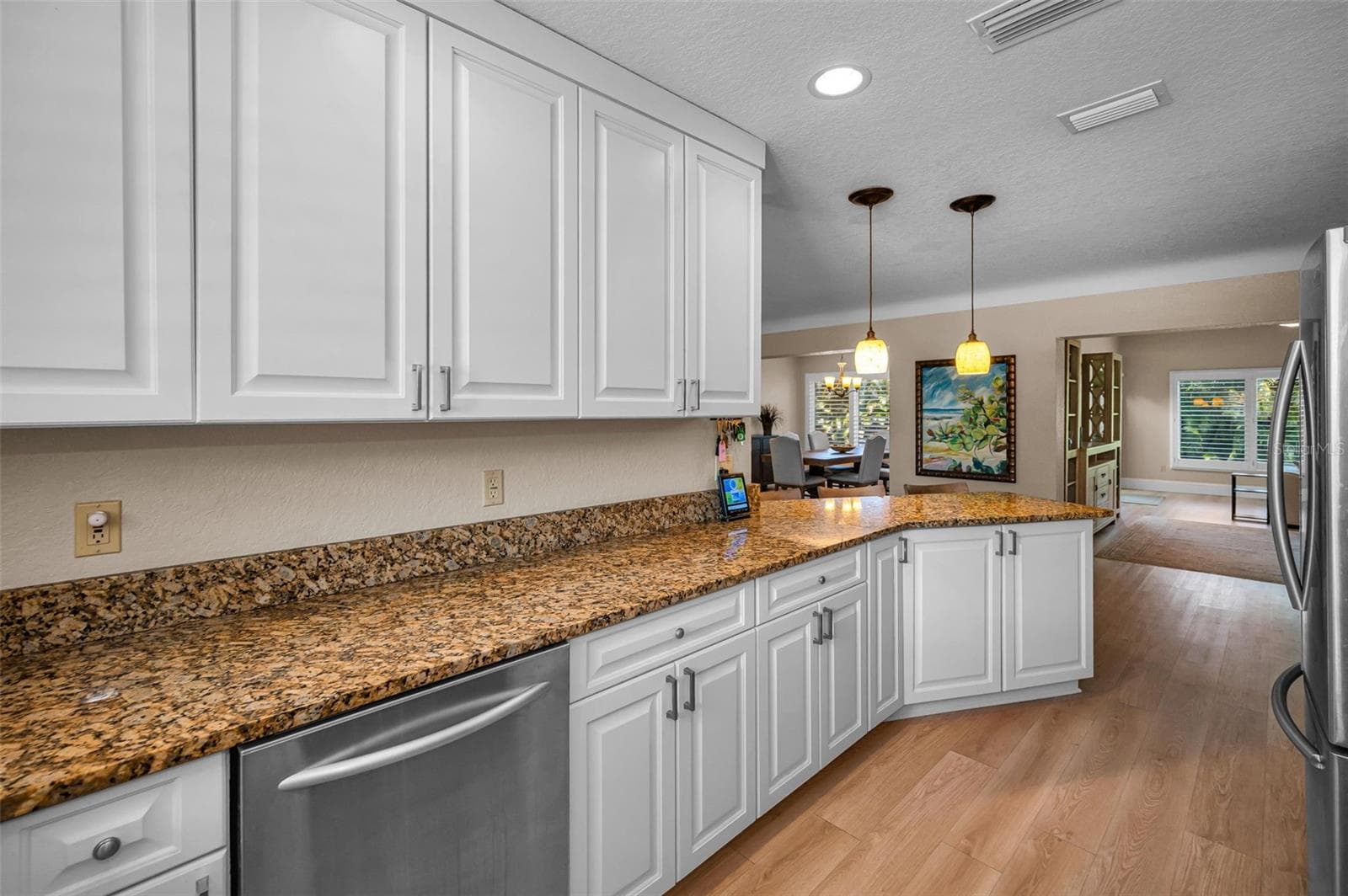 Single Family Residence at 1732 GOLF VIEW DR, BELLEAIR, photo 10 of 34