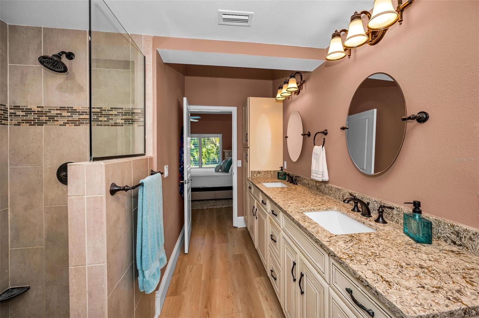 Single Family Residence at 1732 GOLF VIEW DR, BELLEAIR, photo 16 of 34