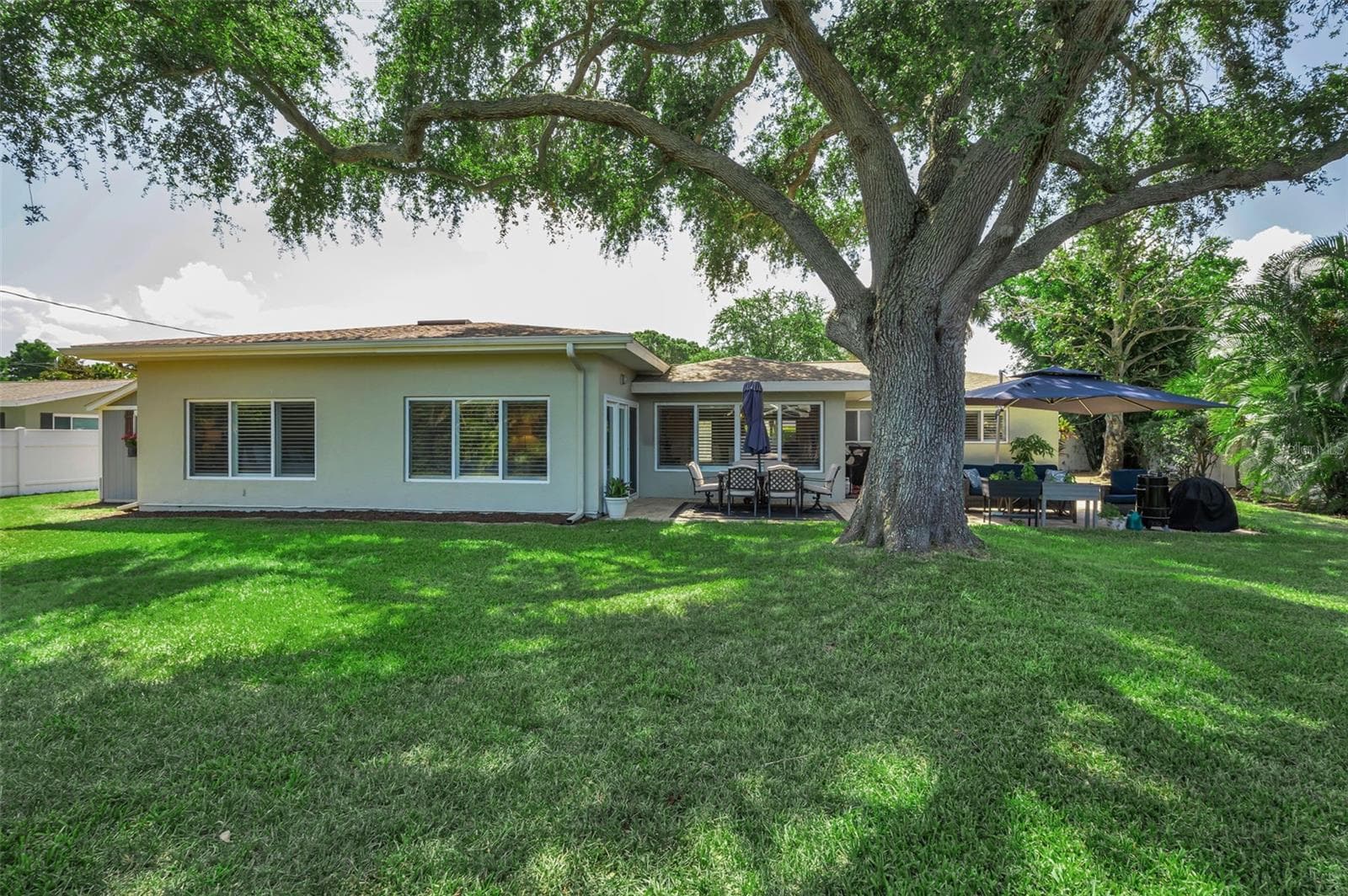 Single Family Residence at 1732 GOLF VIEW DR, BELLEAIR, photo 31 of 34