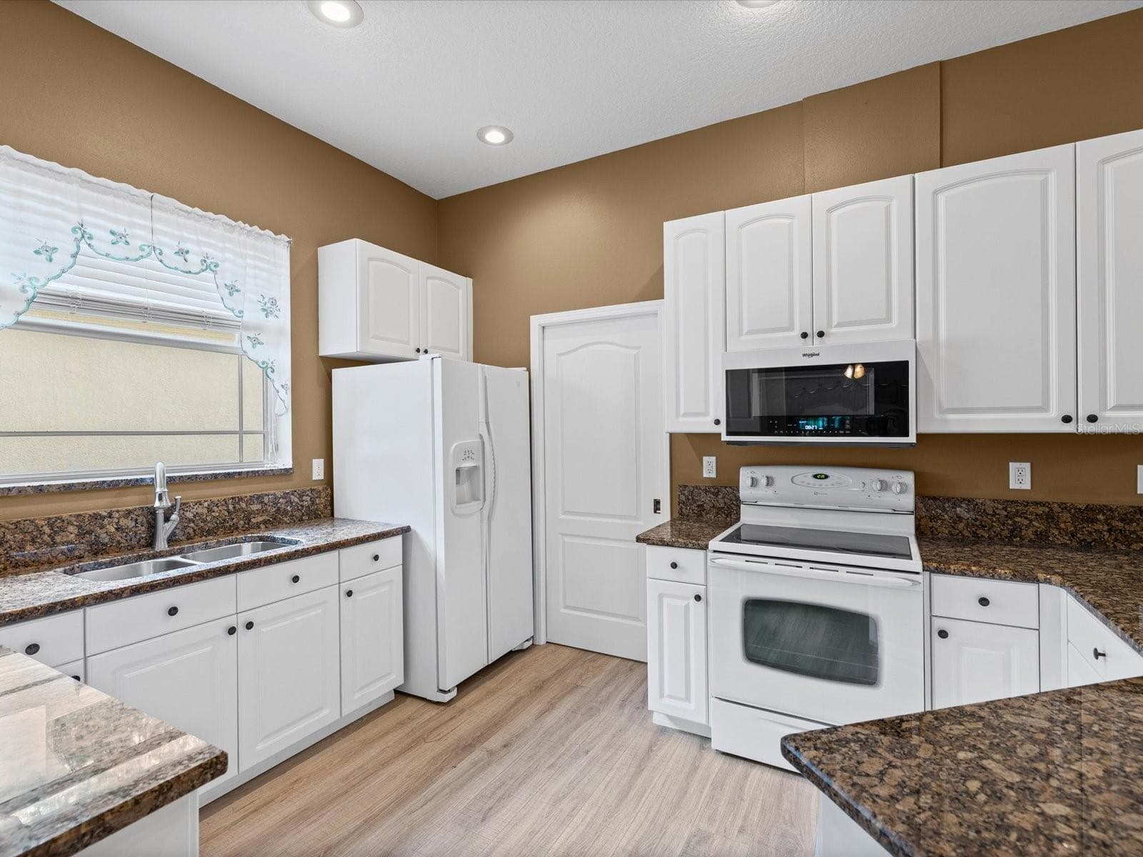 Villa at 7637 WIMPOLE DR, NEW PORT RICHEY, photo 14 of 61