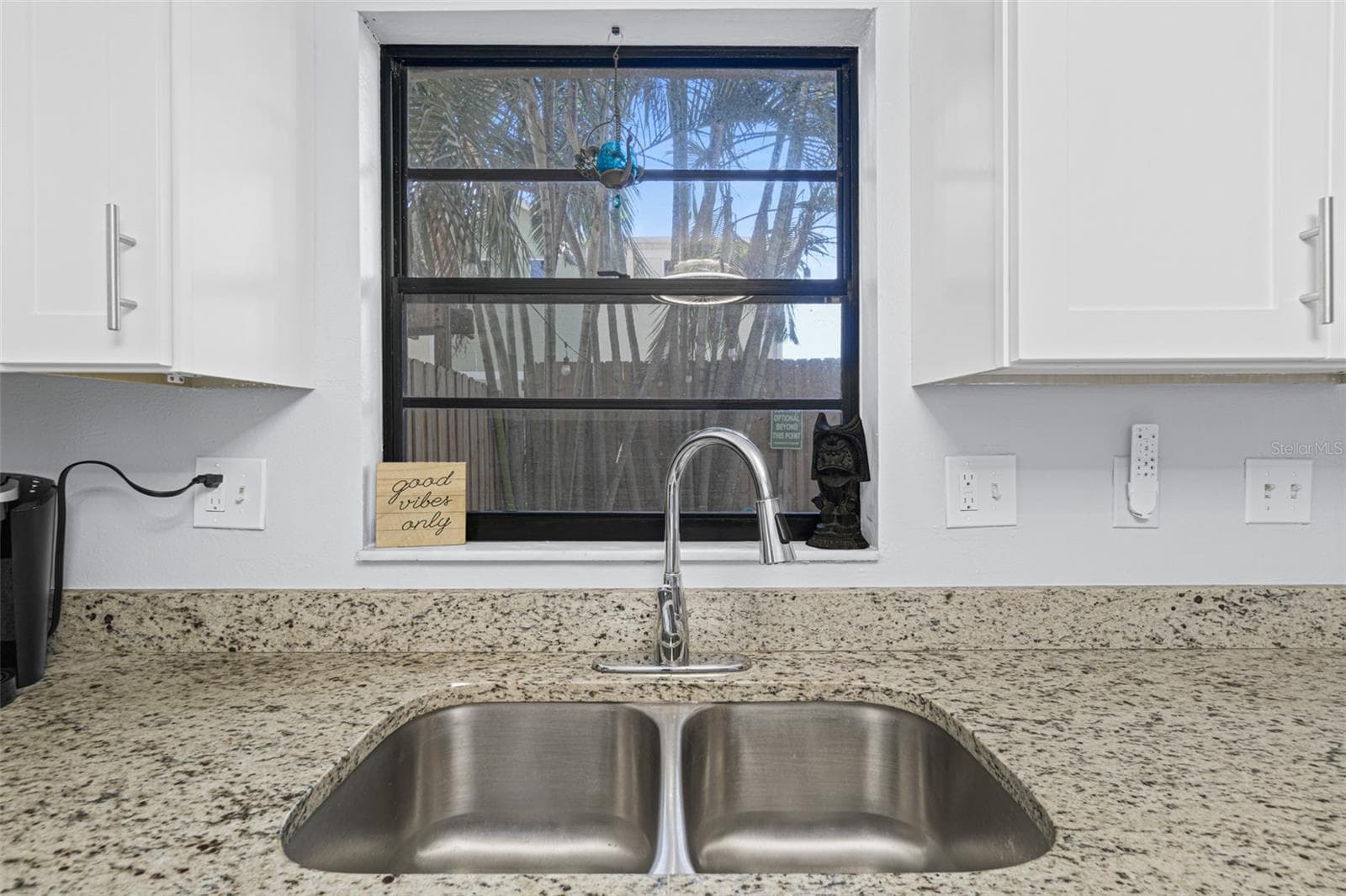 Granite Countertops - 117 HARBOR DR, CAPE CANAVERAL