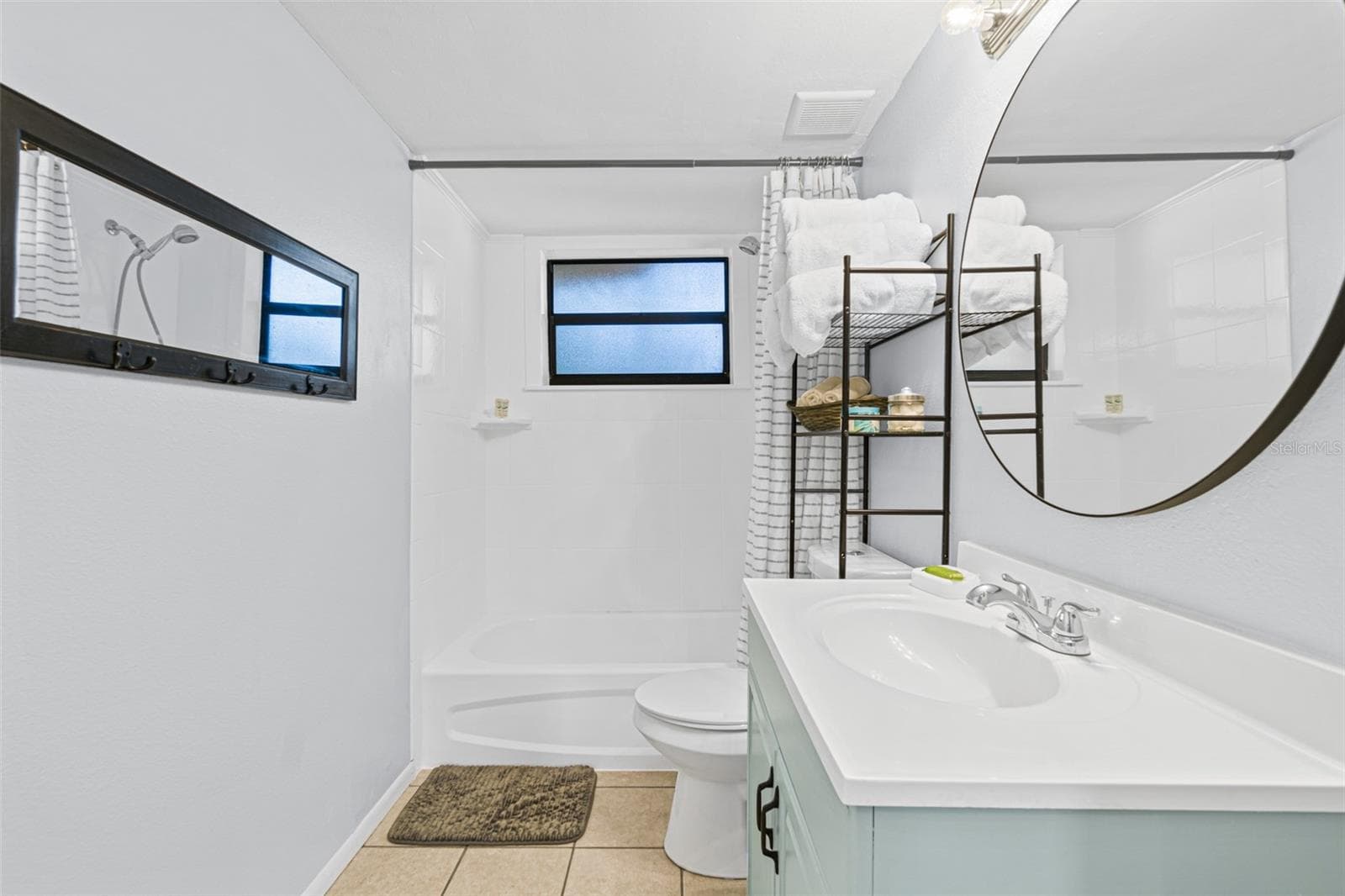 Bathroom Upstairs - 117 HARBOR DR, CAPE CANAVERAL