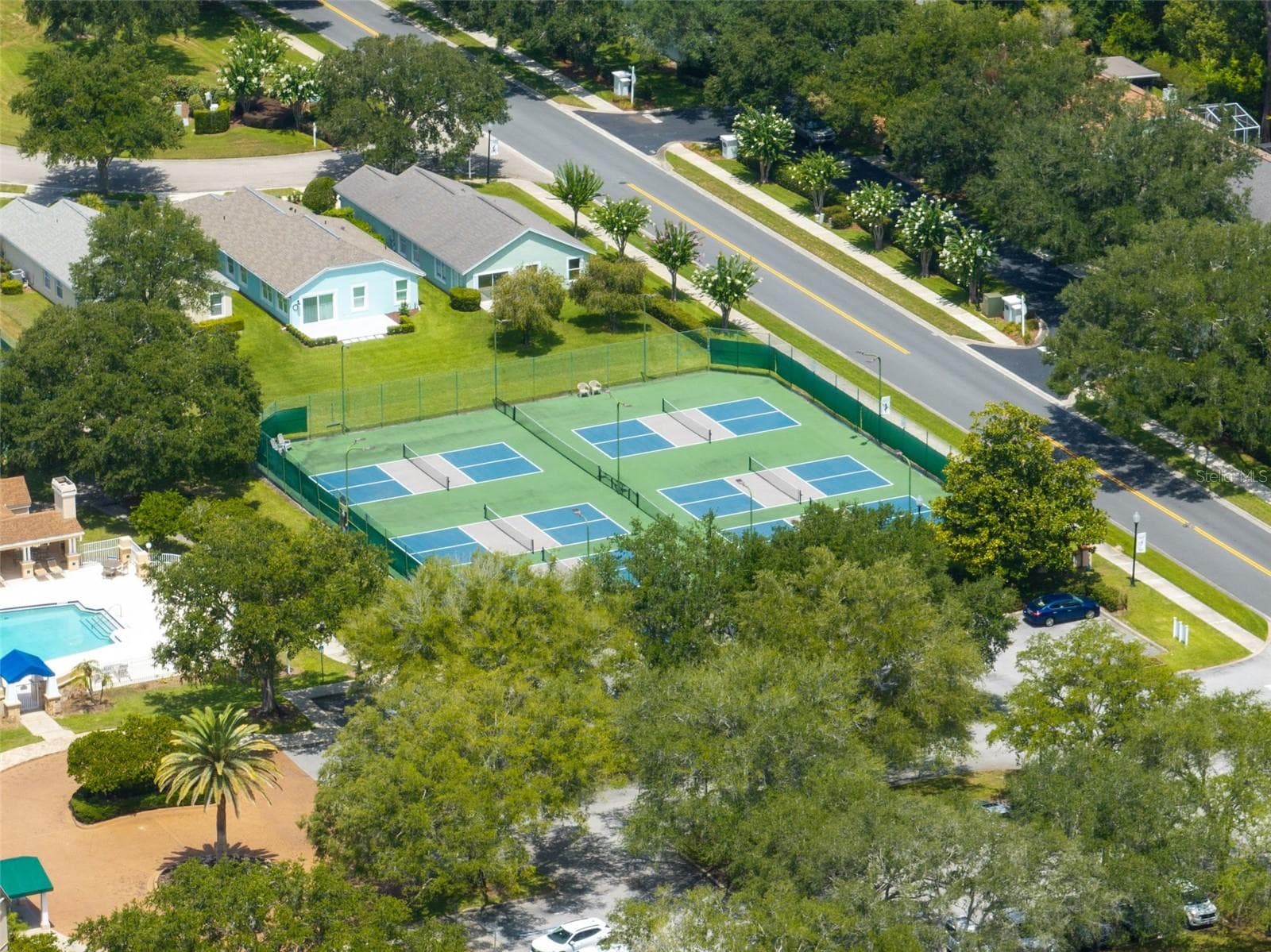 Single Family Residence at 8052 LAUREL RIDGE DR, MOUNT DORA, photo 40 of 47