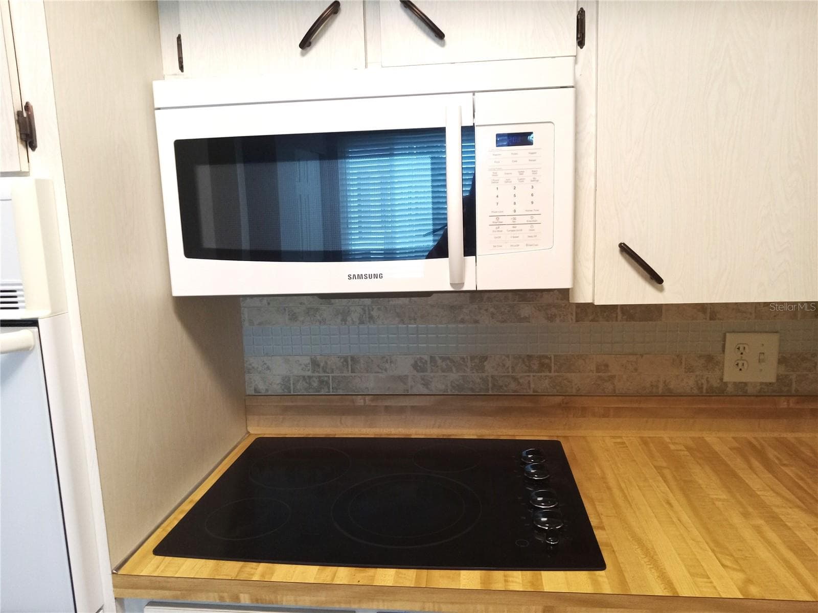 Condominium at 2430 FLORENTINE WAY #30, CLEARWATER, photo 6 of 45