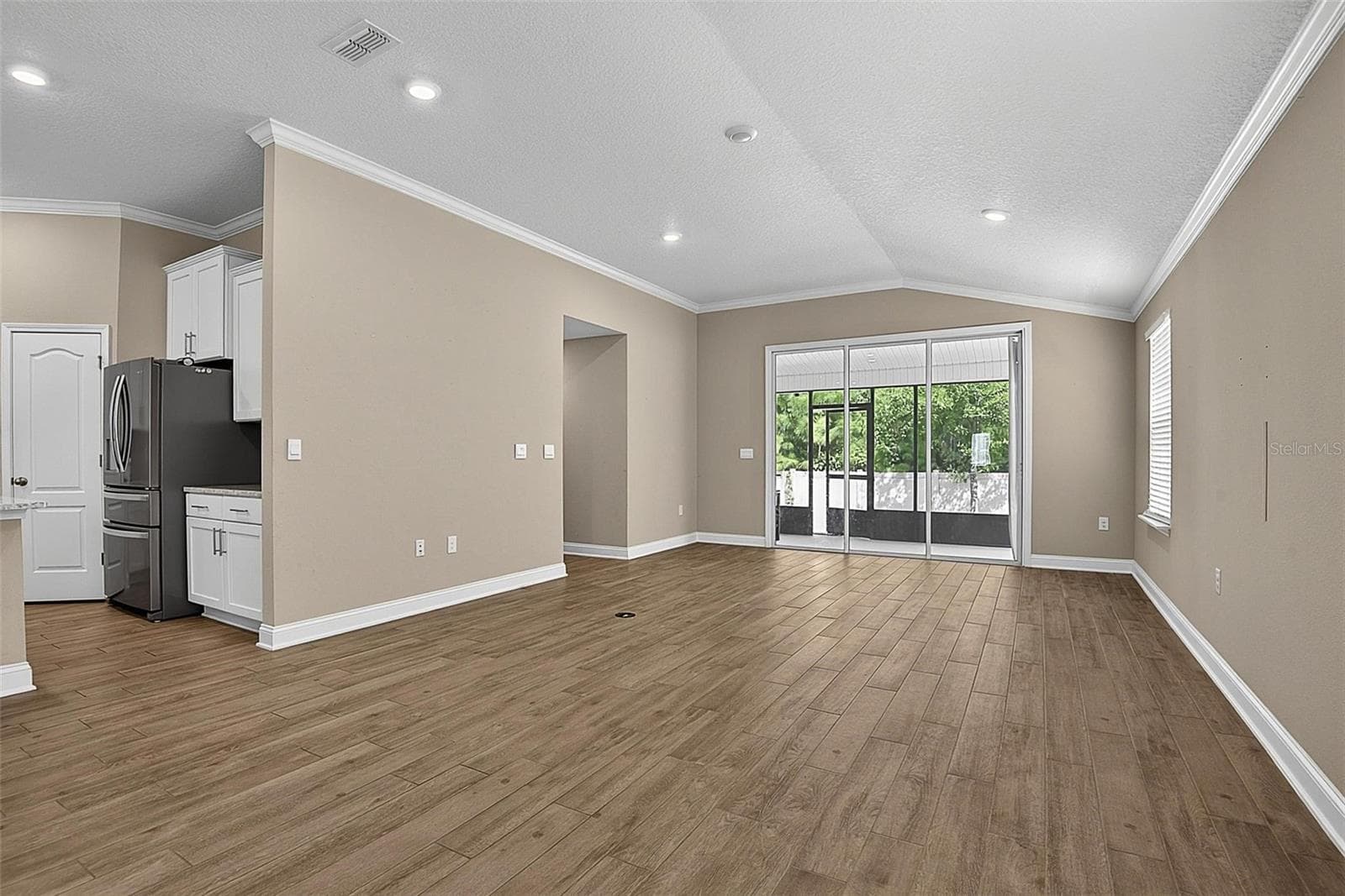 Single Family Residence at 425 NARVAREZ AVE, ST AUGUSTINE, photo 10 of 74