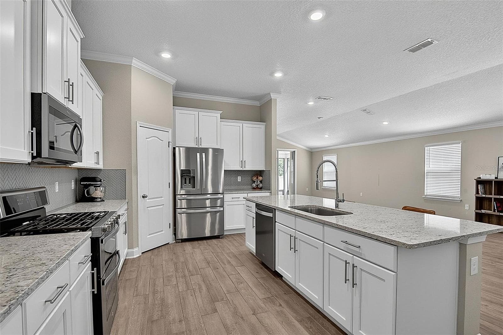 Single Family Residence at 425 NARVAREZ AVE, ST AUGUSTINE, photo 16 of 74
