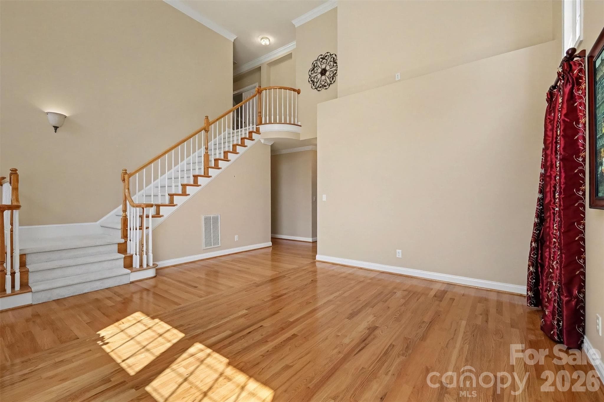 Single Family Residence at 10110 Paradise Ridge Road, Charlotte, photo 6 of 40