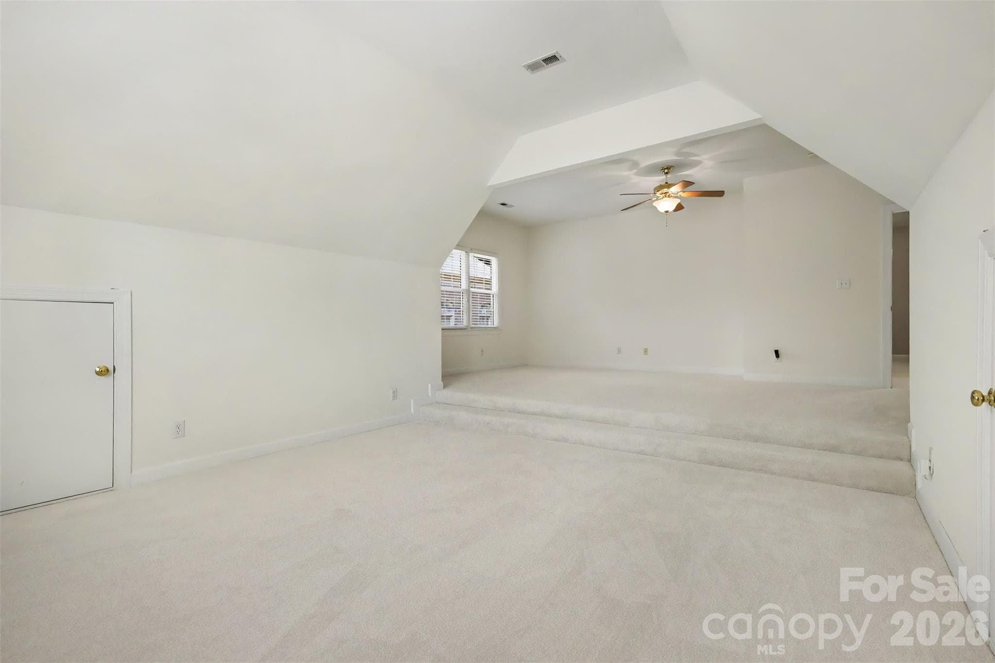 Single Family Residence at 10110 Paradise Ridge Road, Charlotte, photo 27 of 40