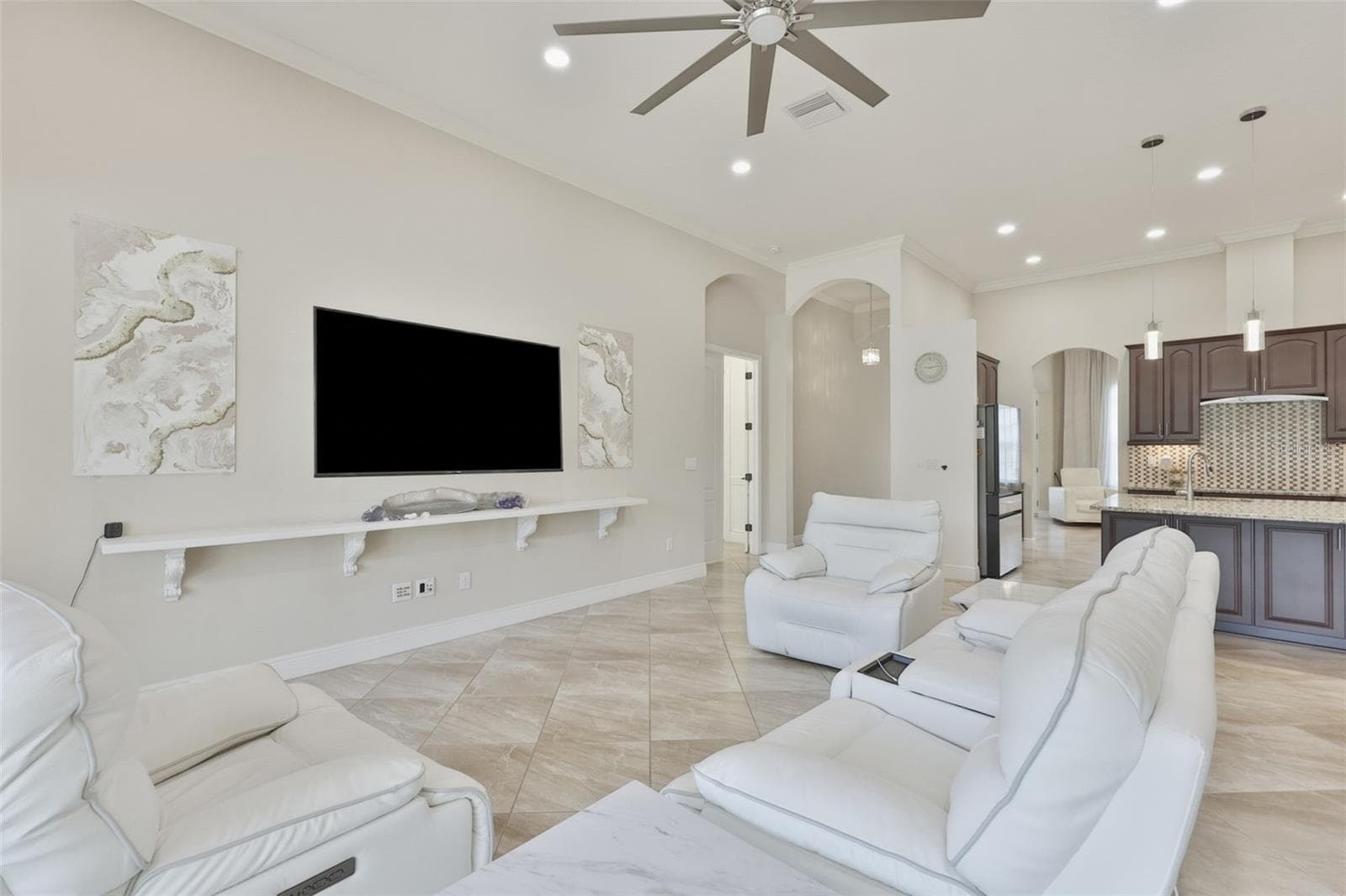 Single Family Residence at 7121 HATPIN LOOP, WESLEY CHAPEL, photo 8 of 50