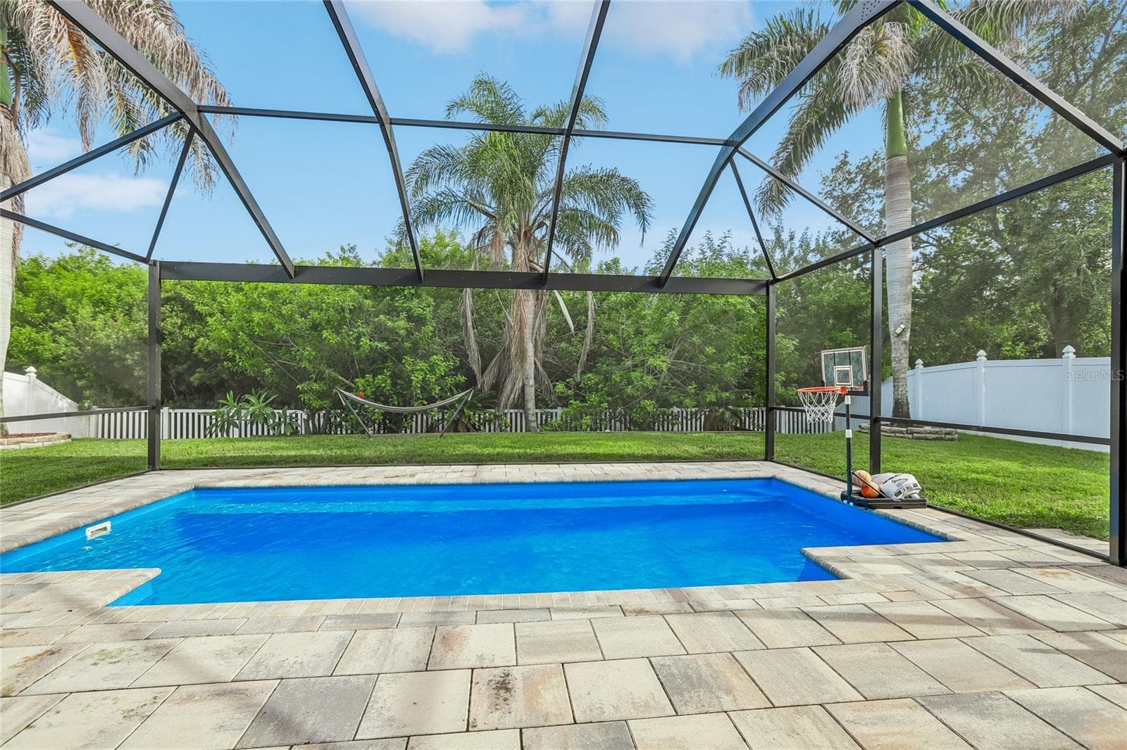 Single Family Residence at 13231 GRAHAM YARDEN DR, RIVERVIEW, photo 8 of 61