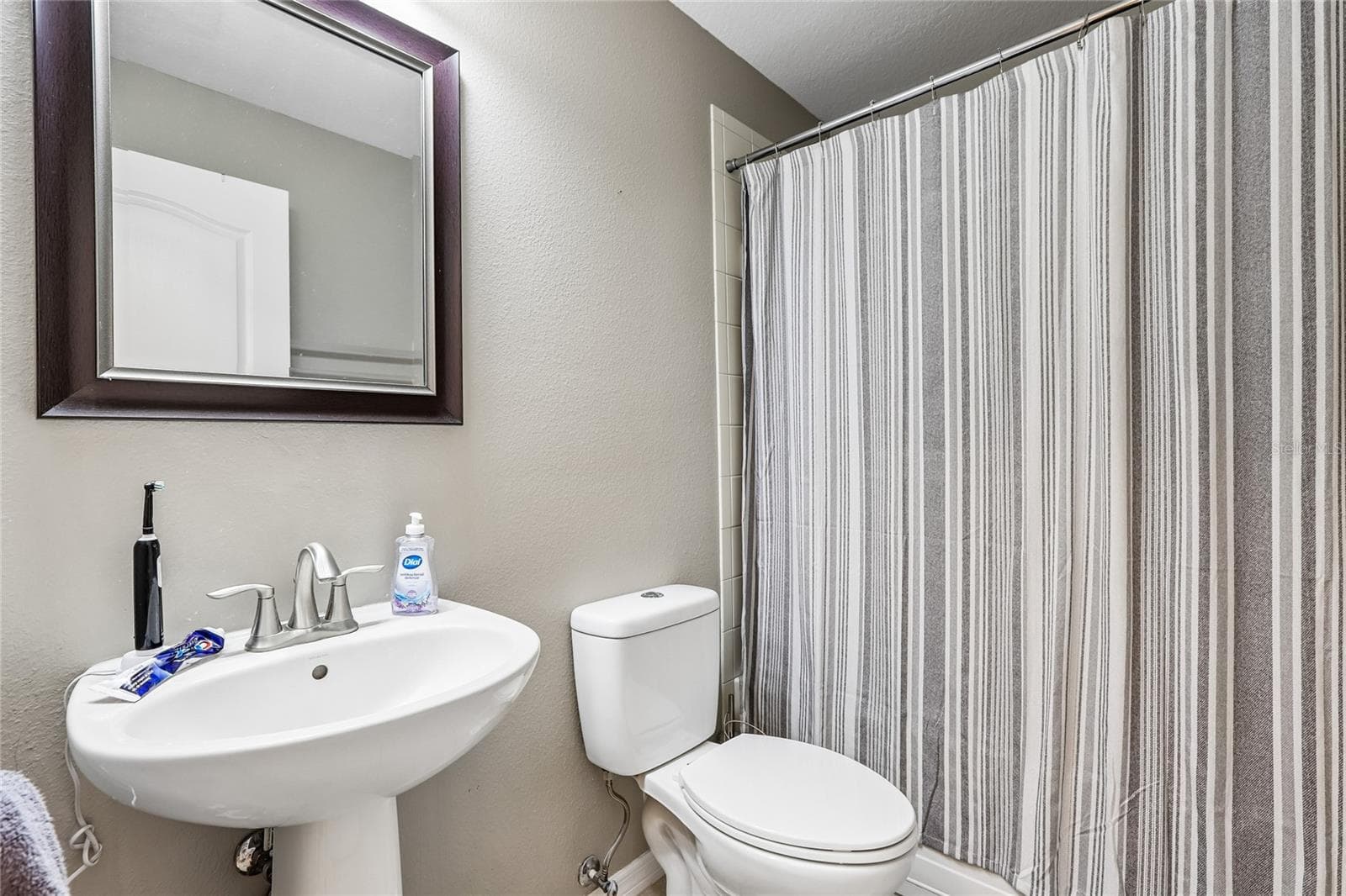 Single Family Residence at 13231 GRAHAM YARDEN DR, RIVERVIEW, photo 51 of 61