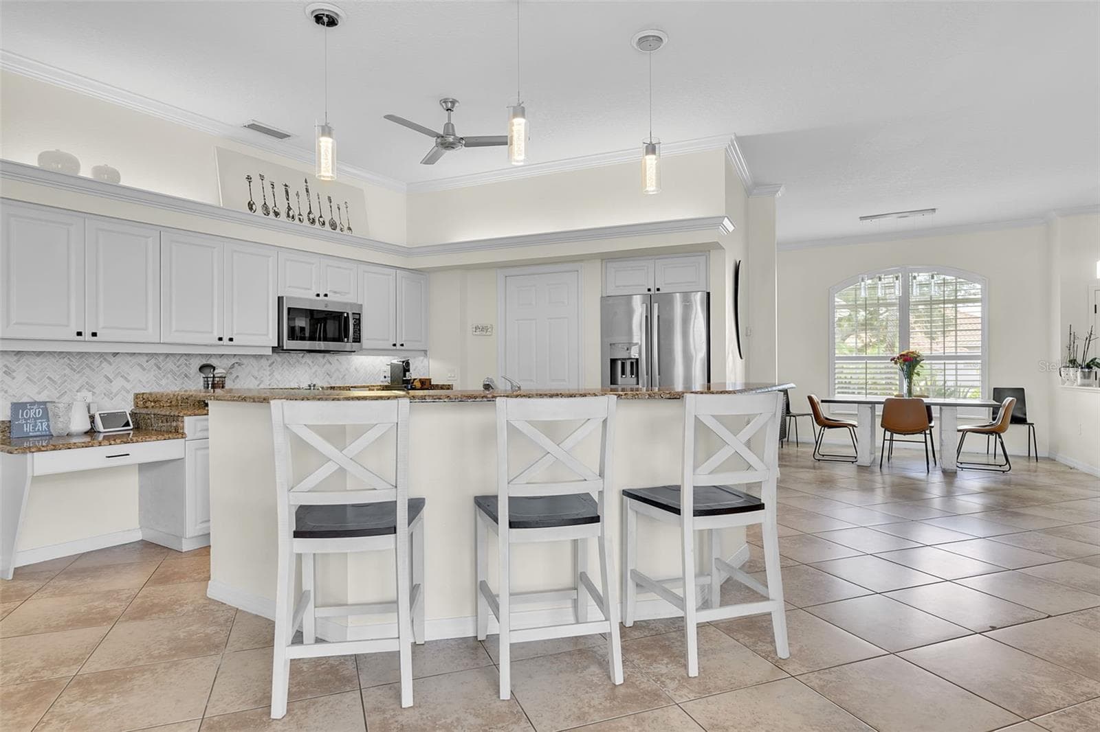 Single Family Residence at 6817 CORRAL CIR, SARASOTA, photo 14 of 57