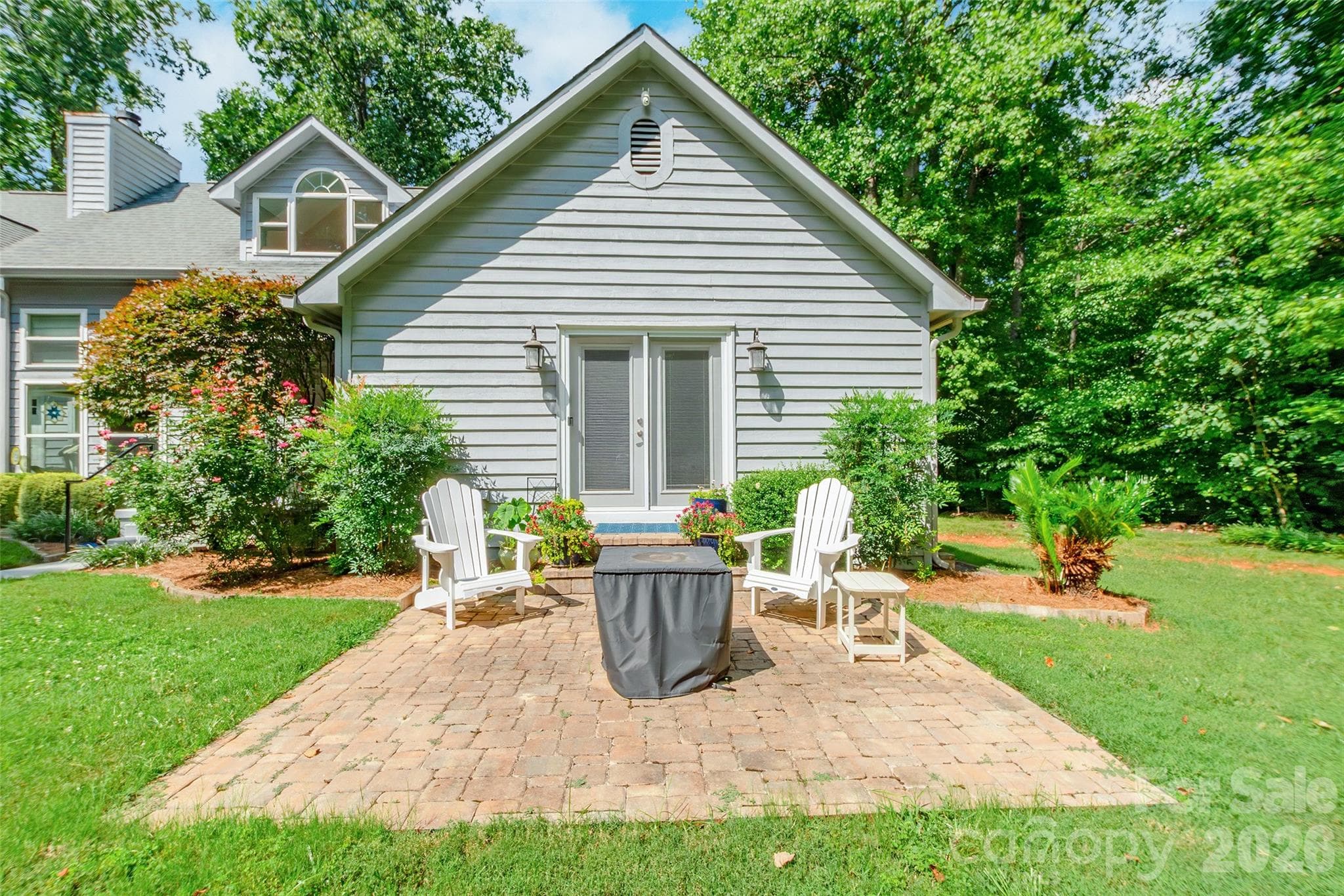 Single Family Residence at 1326 Clifflure Lane, Fort Mill, photo 2 of 41