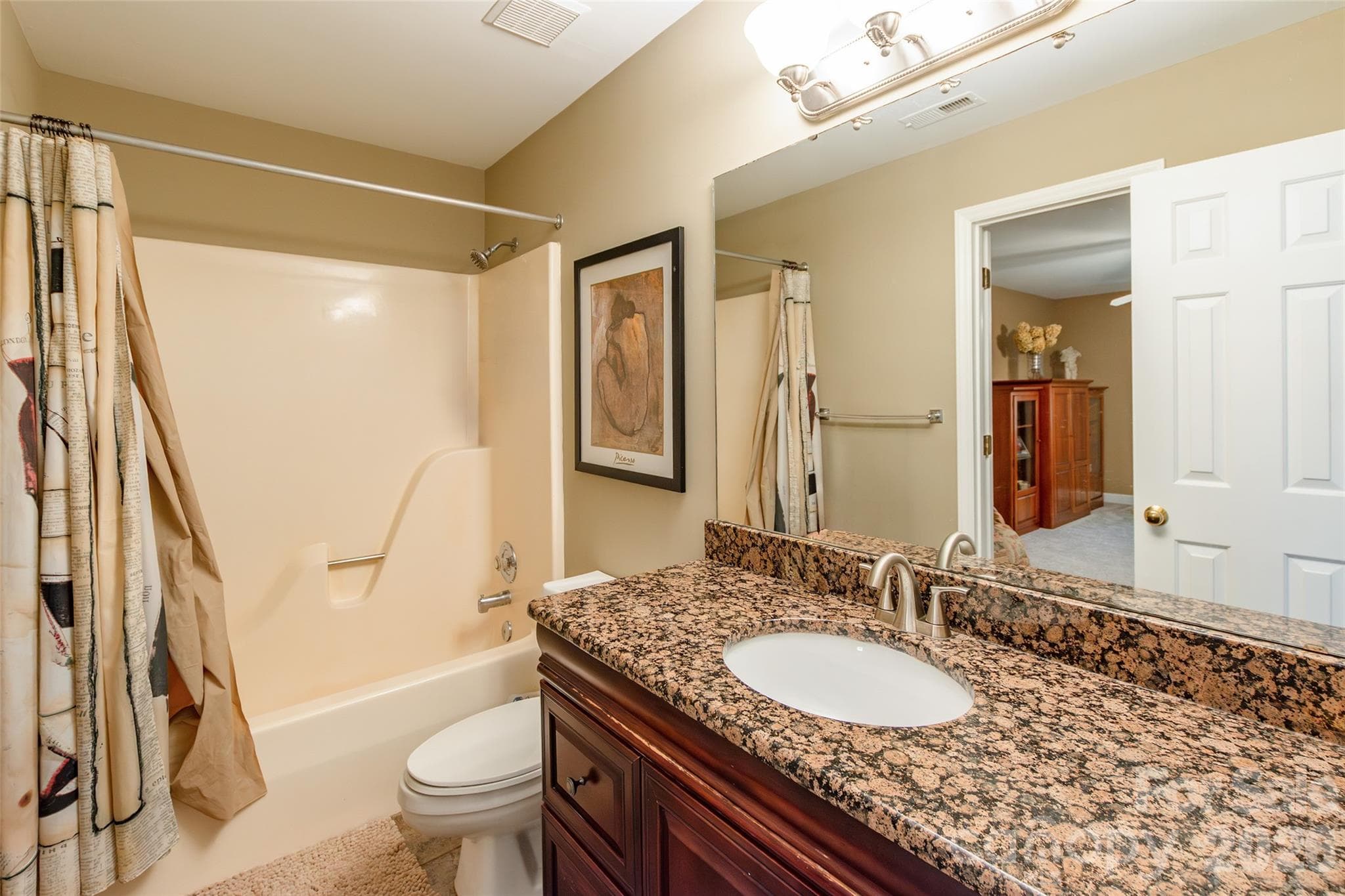 Single Family Residence at 1326 Clifflure Lane, Fort Mill, photo 30 of 41