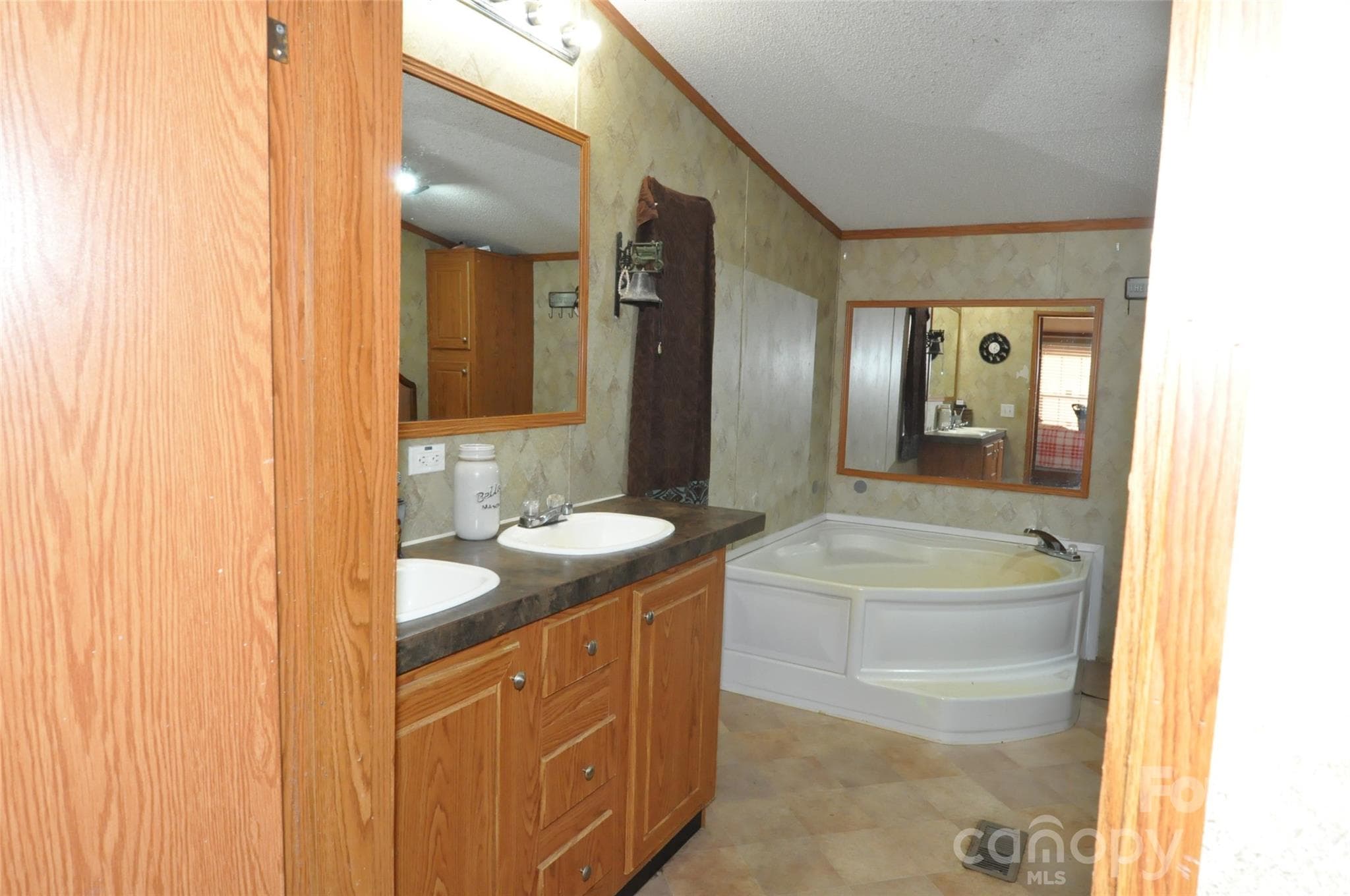 Single Family Residence at 977 Langley Drive, Chester, photo 14 of 20