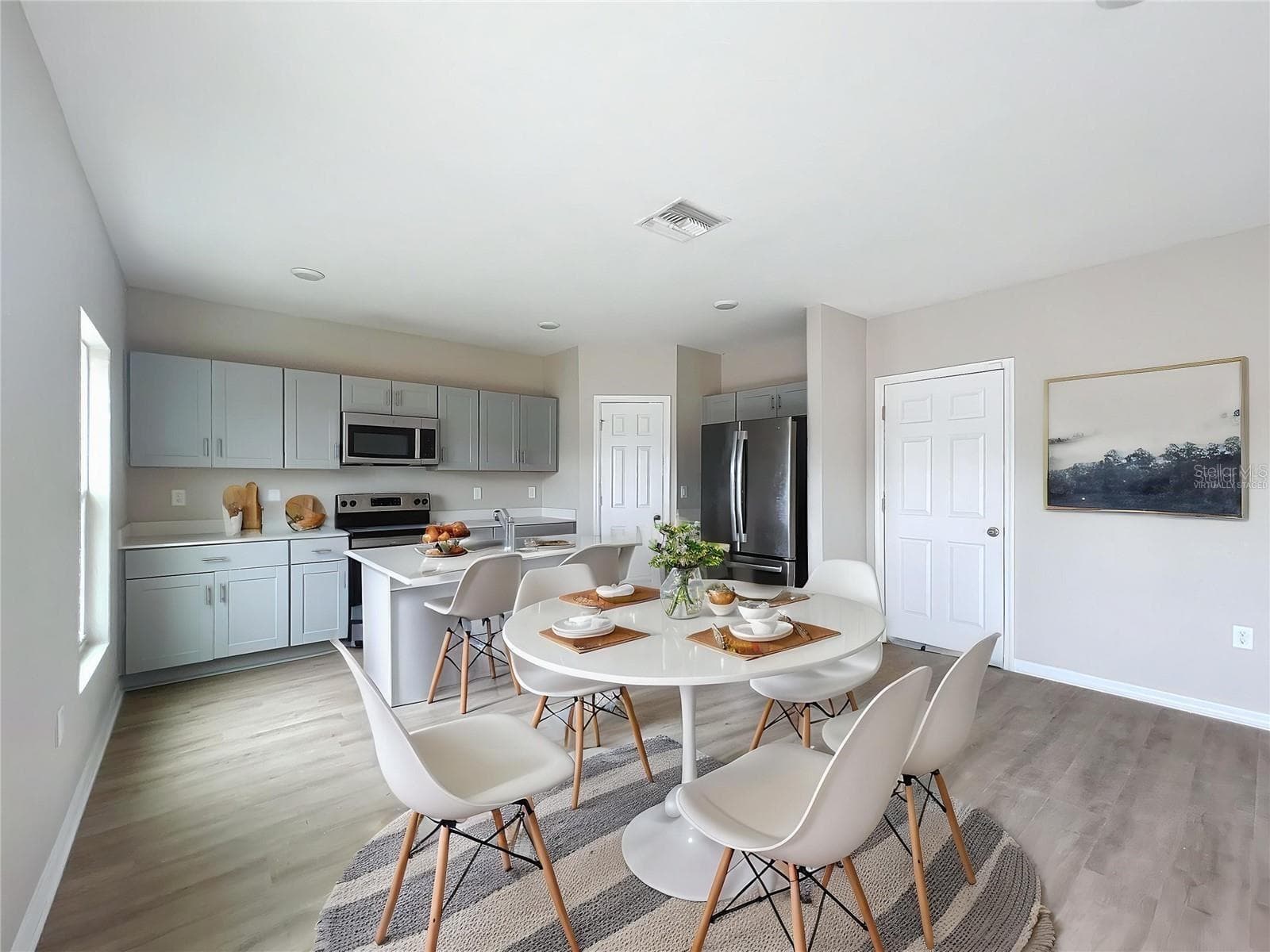 Virtually Staged - 1404 AXEL CIR, WINTER HAVEN
