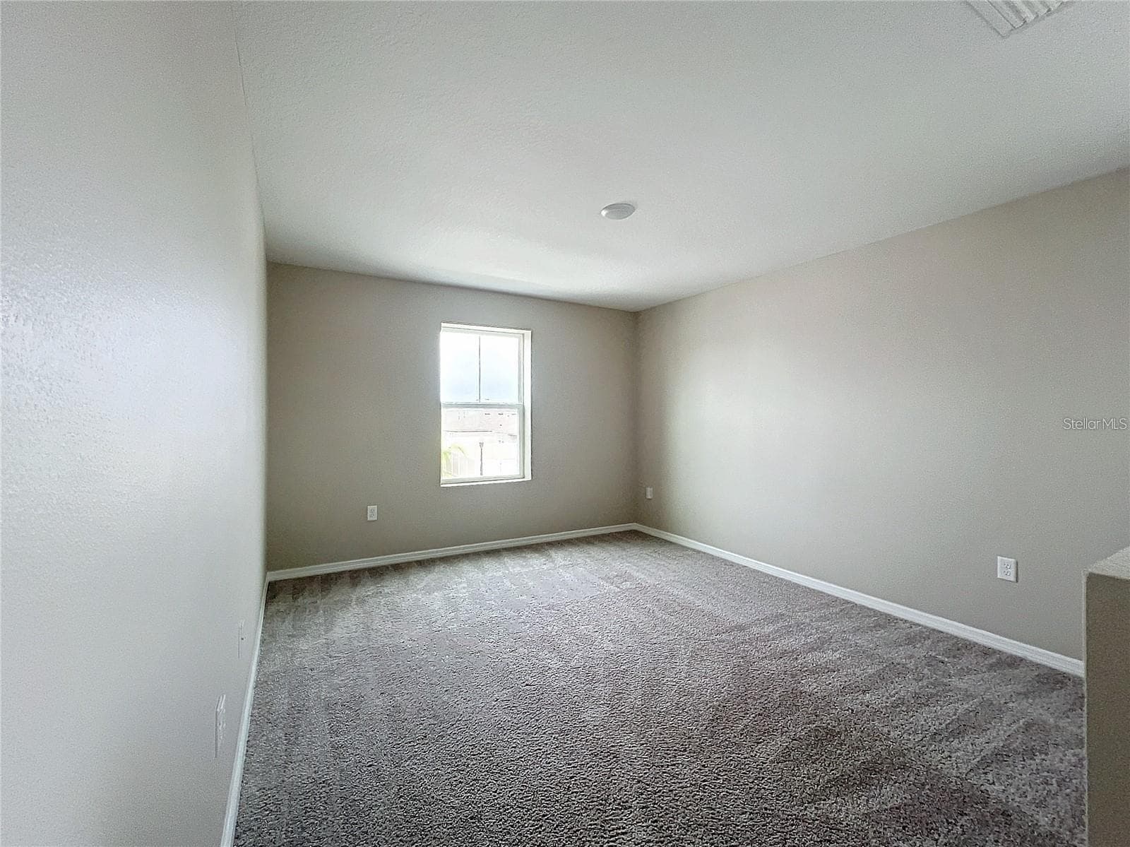 Single Family Residence at 1404 AXEL CIR, WINTER HAVEN, photo 19 of 22
