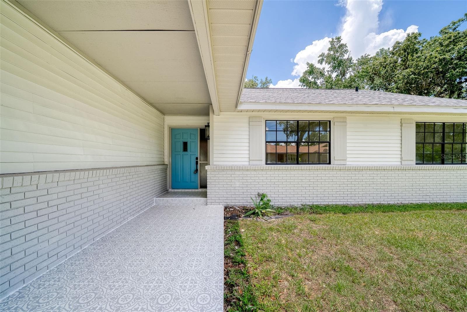 Single Family Residence at 8050 NW 48TH LN, OCALA, photo 2 of 20