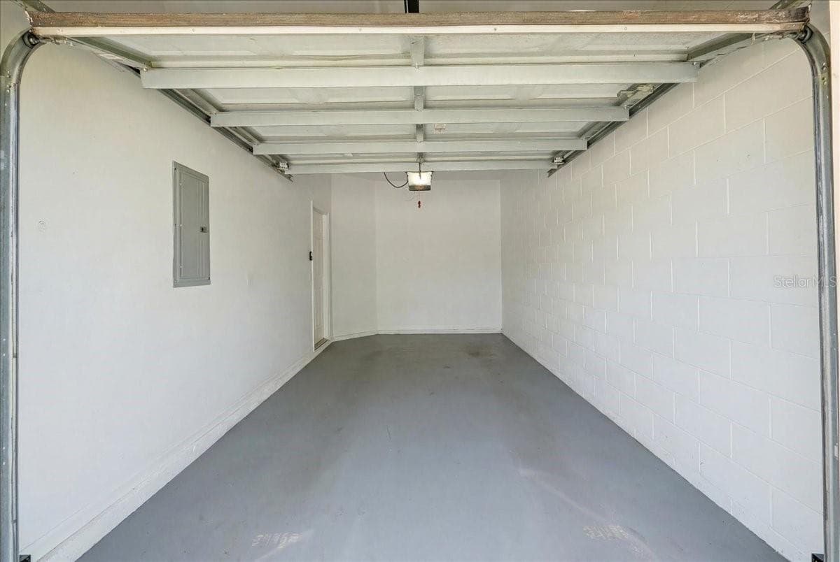 One Car Garage - 2446 TEMPLE GROVE LN, KISSIMMEE