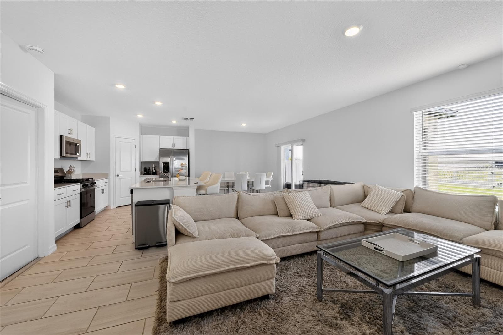 Single Family Residence at 13065 EMPRESS JEWEL TRL, PARRISH, photo 5 of 32