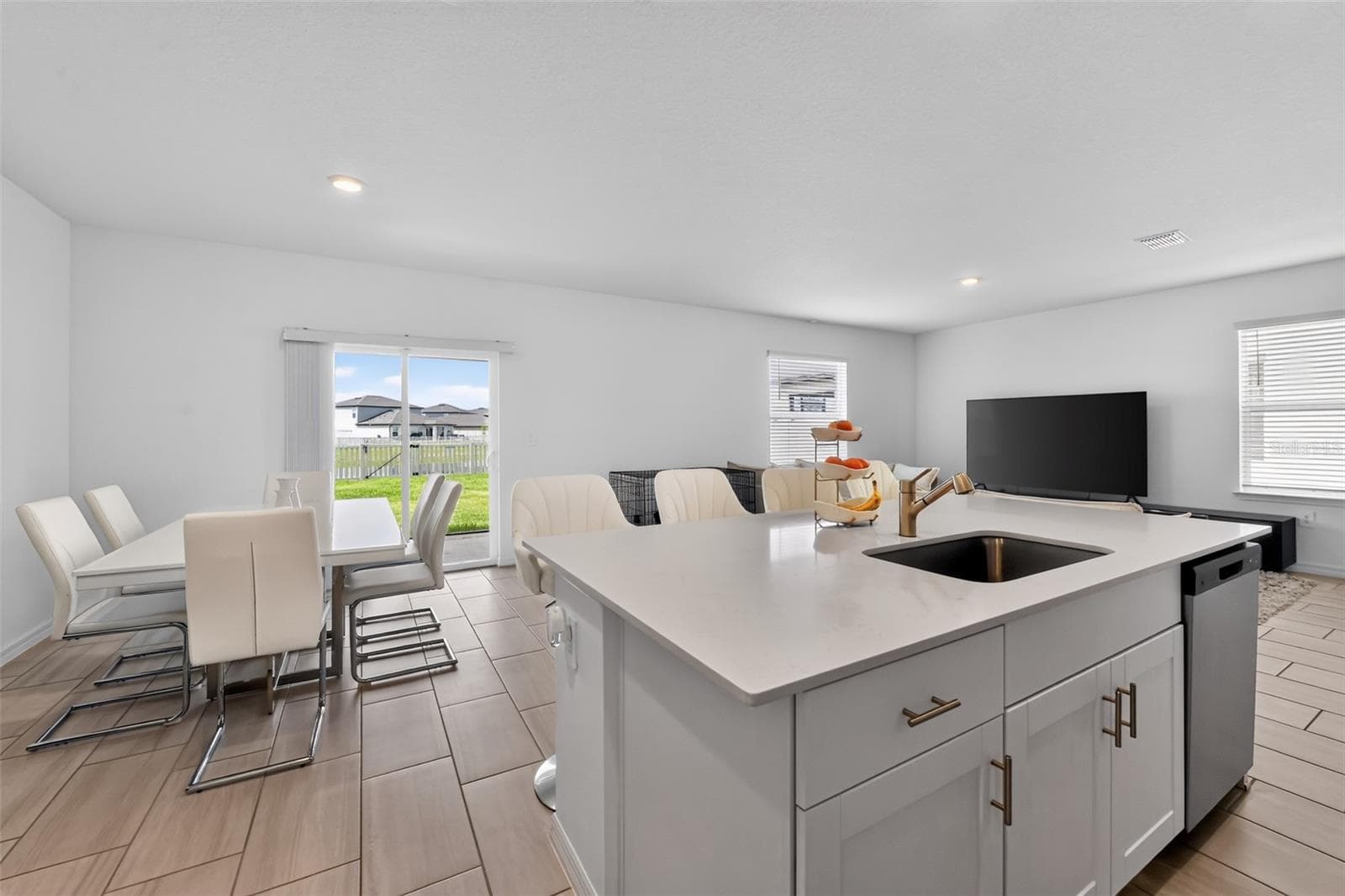 Single Family Residence at 13065 EMPRESS JEWEL TRL, PARRISH, photo 8 of 32