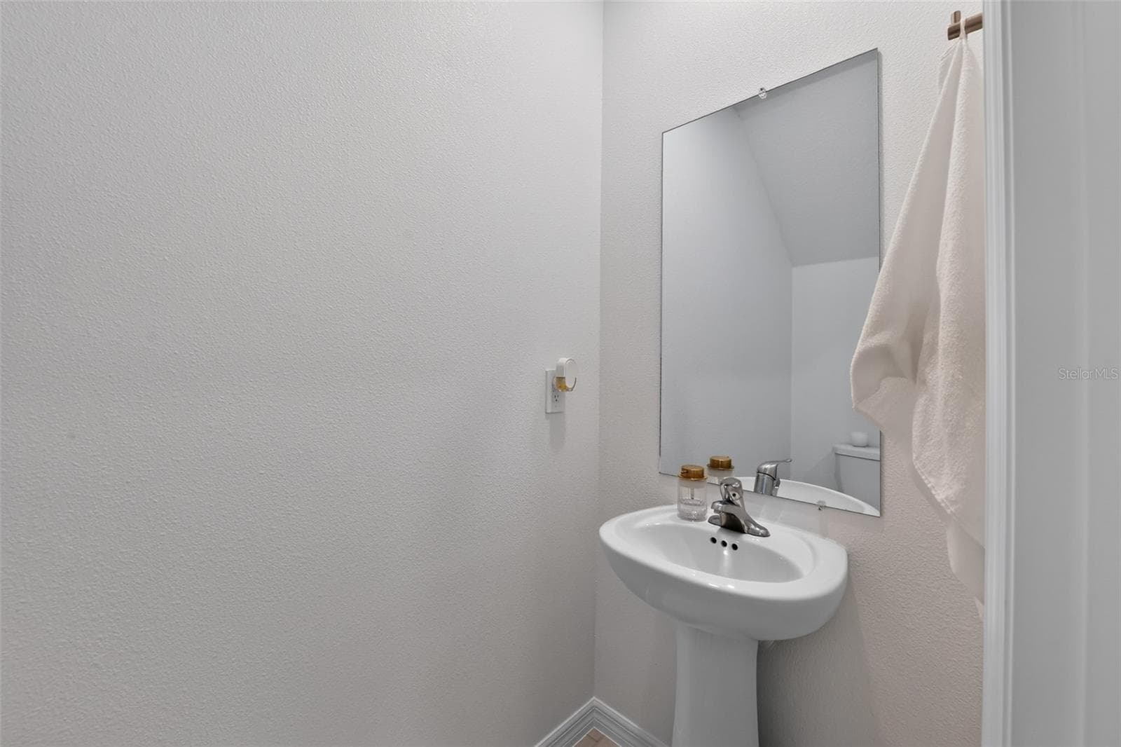 Half Bath - 13065 EMPRESS JEWEL TRL, PARRISH