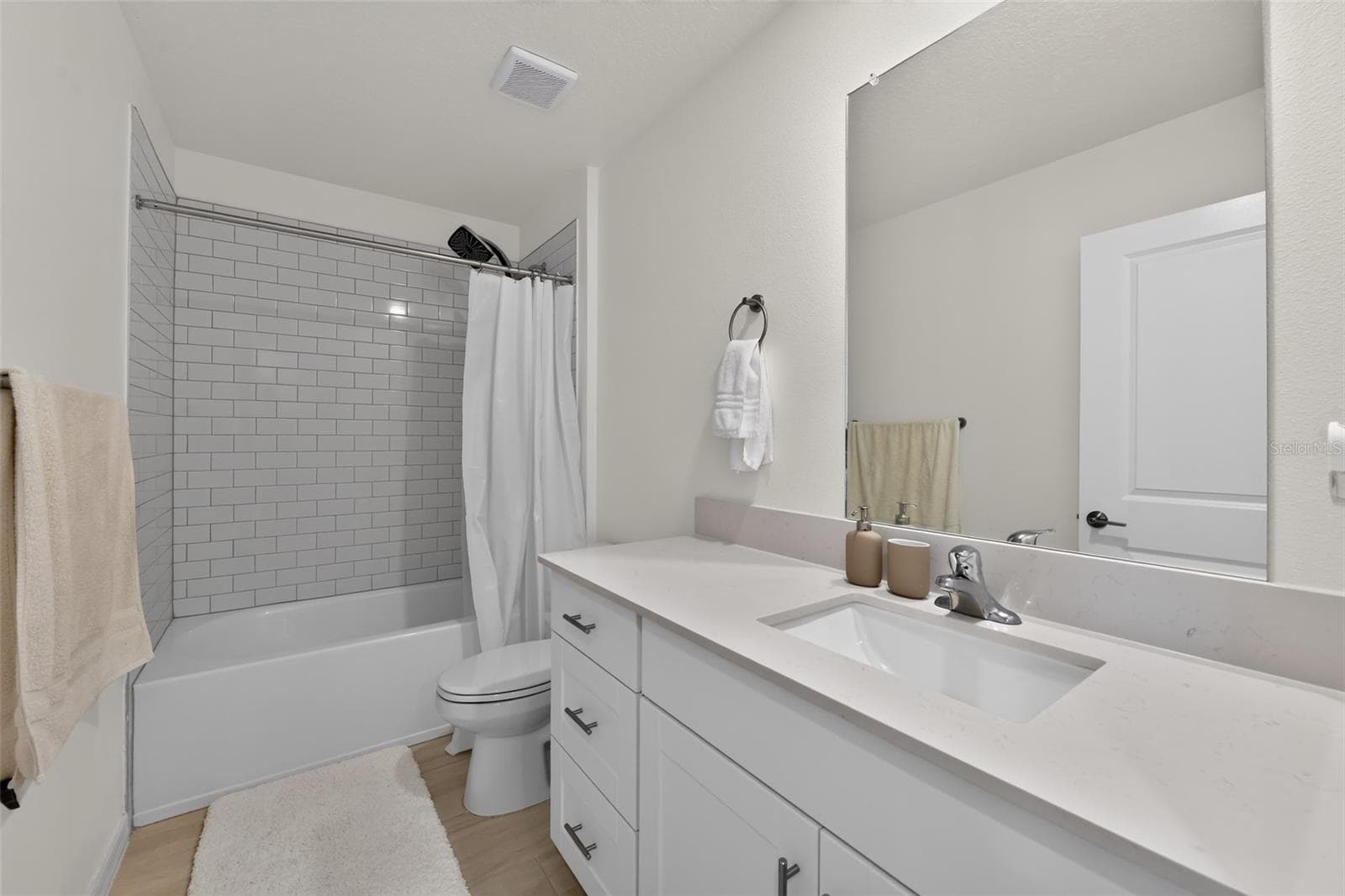 Full Bathroom - 13065 EMPRESS JEWEL TRL, PARRISH