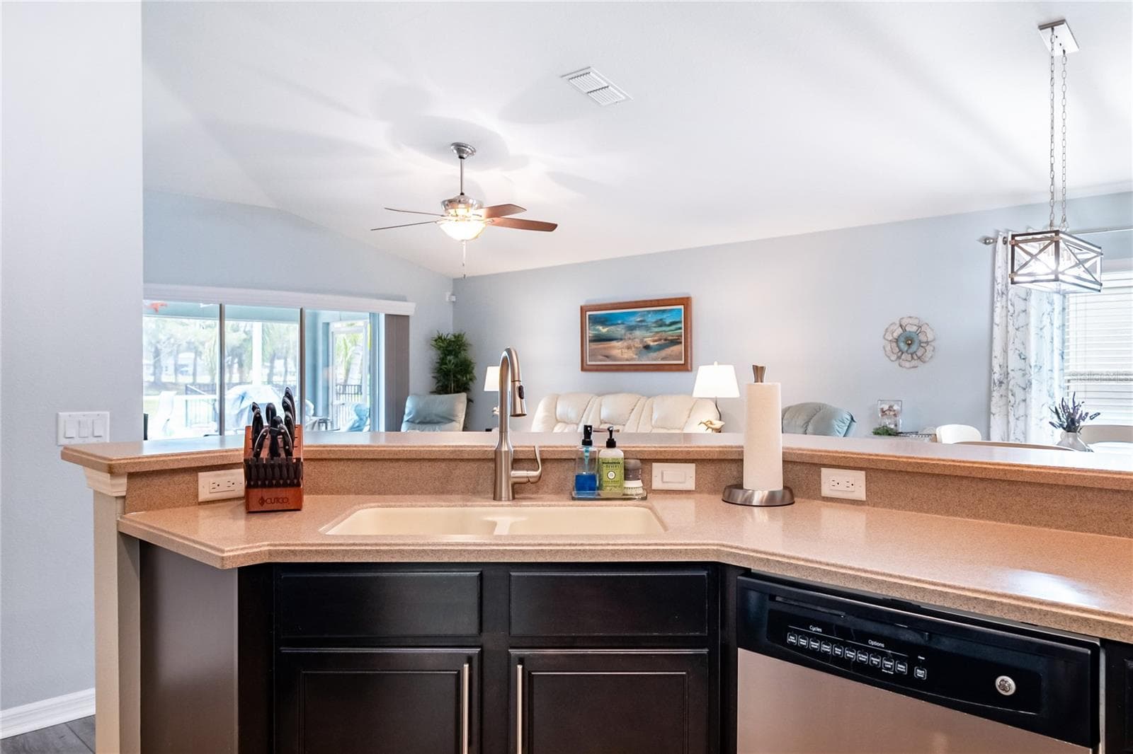 Single Family Residence at 13508 MEADOW GOLF AVE, HUDSON, photo 9 of 40