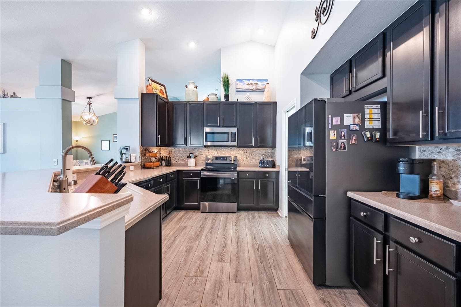 Single Family Residence at 13508 MEADOW GOLF AVE, HUDSON, photo 11 of 40