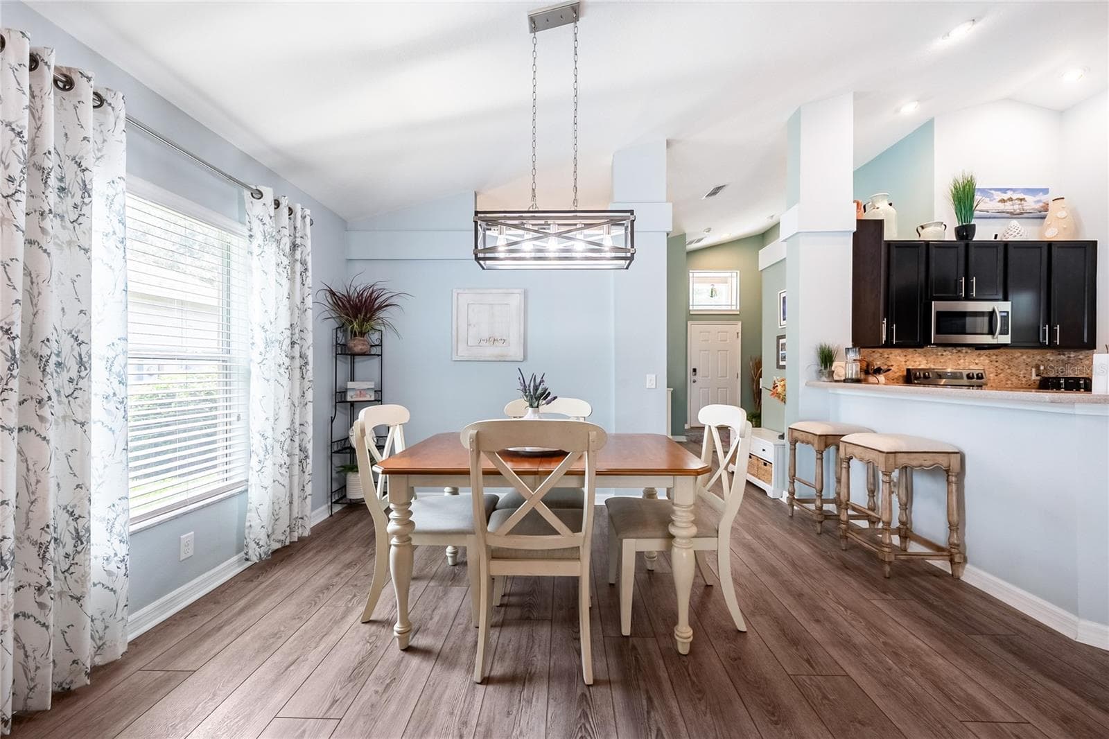 Single Family Residence at 13508 MEADOW GOLF AVE, HUDSON, photo 15 of 40
