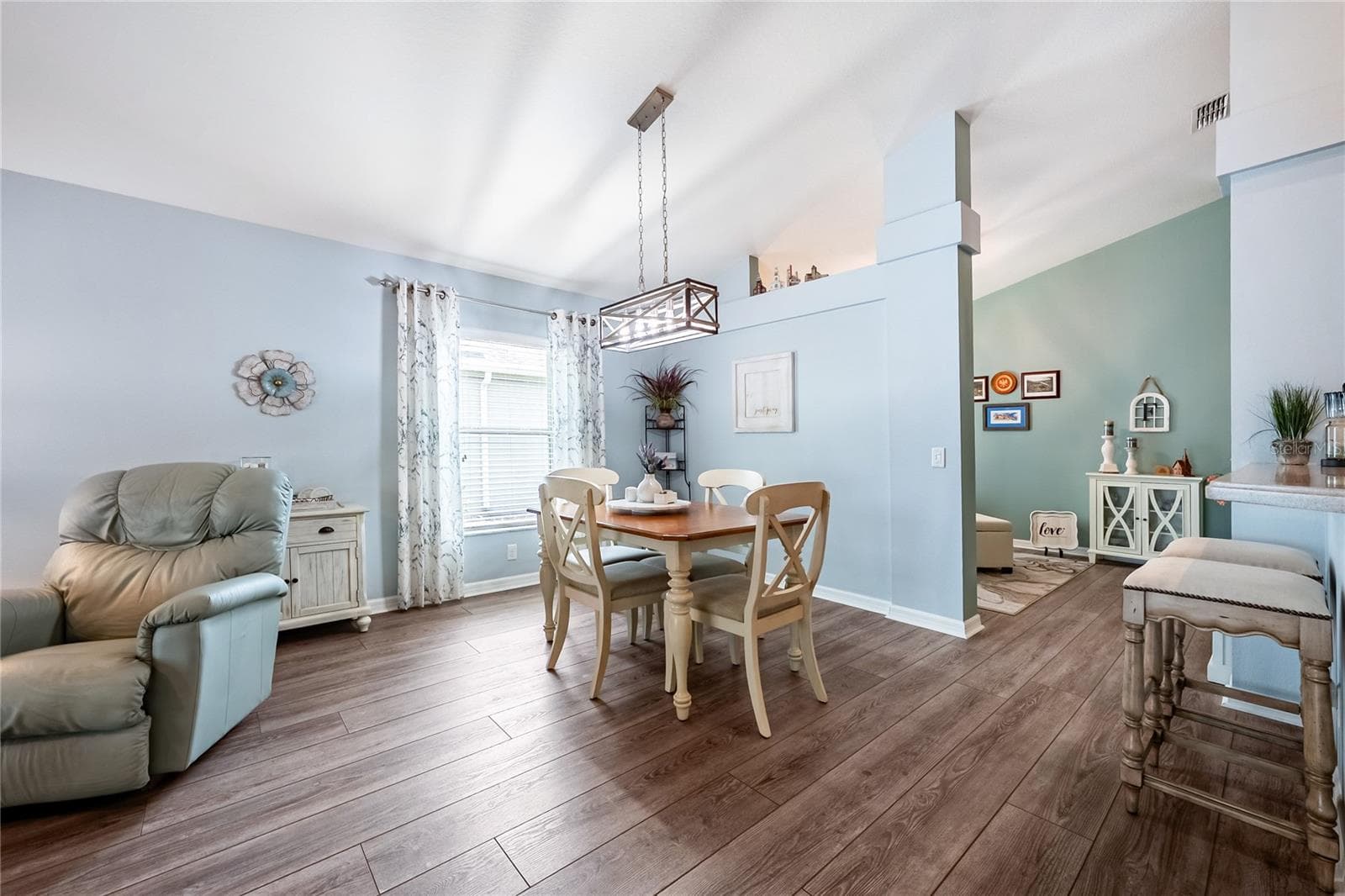 Single Family Residence at 13508 MEADOW GOLF AVE, HUDSON, photo 16 of 40