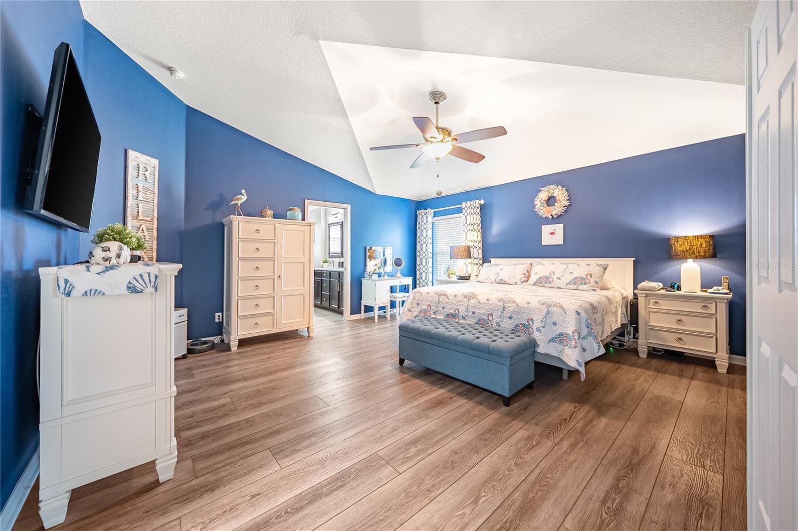 Single Family Residence at 13508 MEADOW GOLF AVE, HUDSON, photo 29 of 40