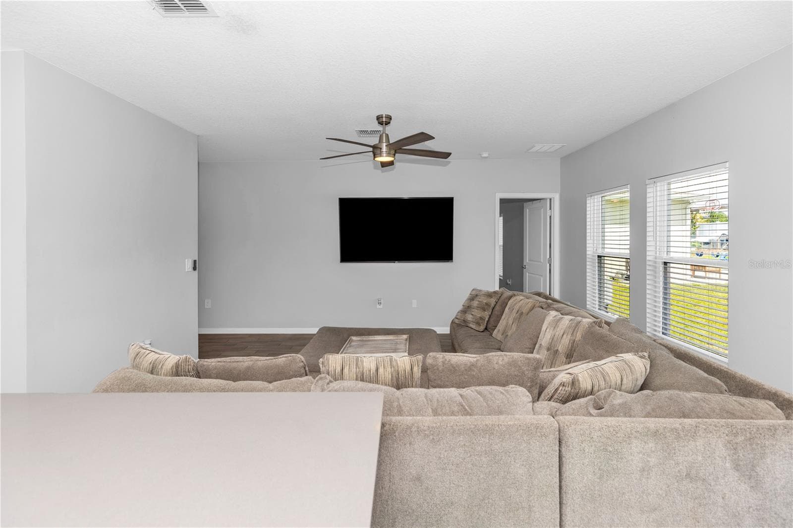 Single Family Residence at 1104 PEACH CREEK DR, OSTEEN, photo 11 of 31