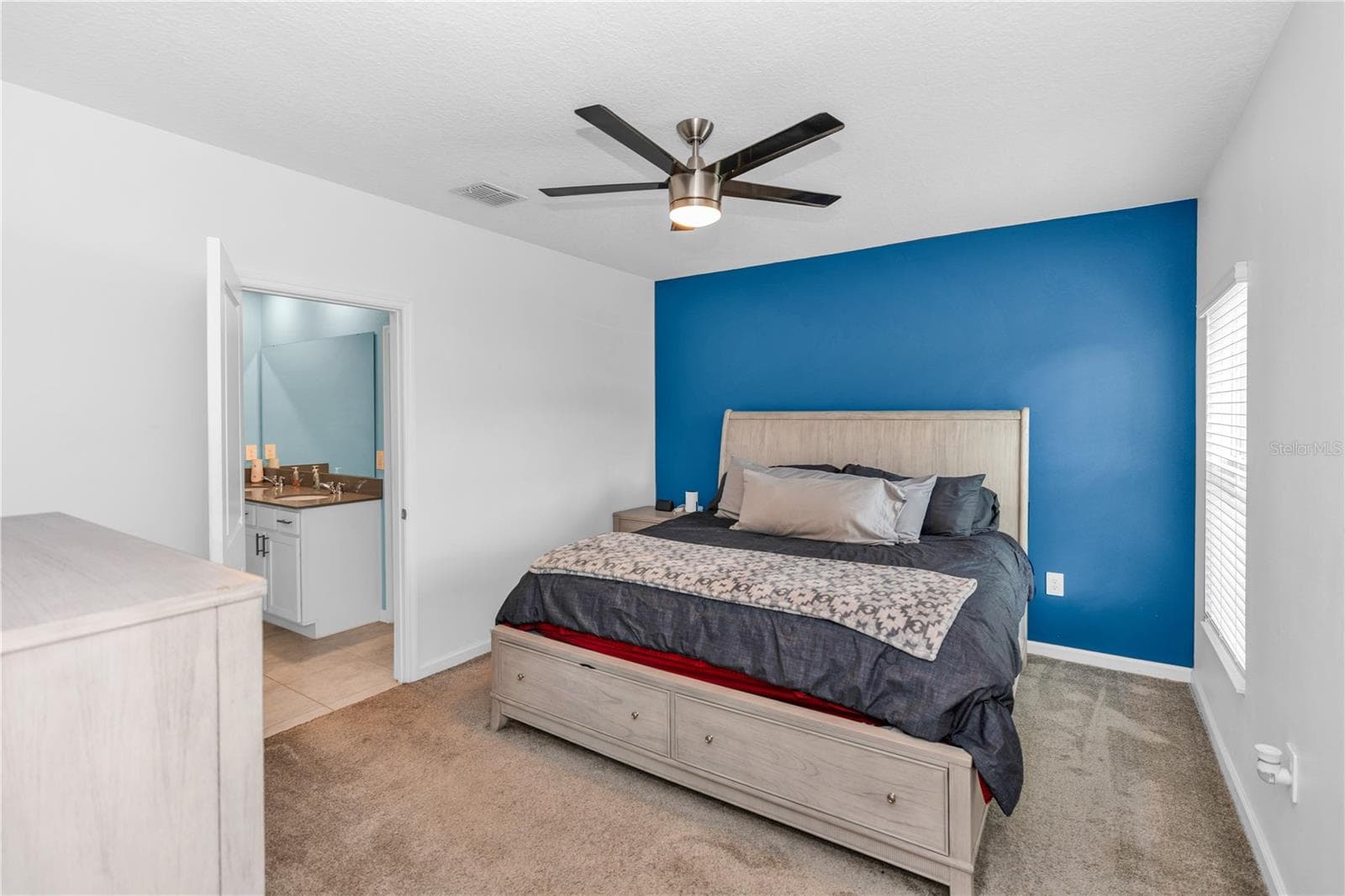 Single Family Residence at 1104 PEACH CREEK DR, OSTEEN, photo 16 of 31