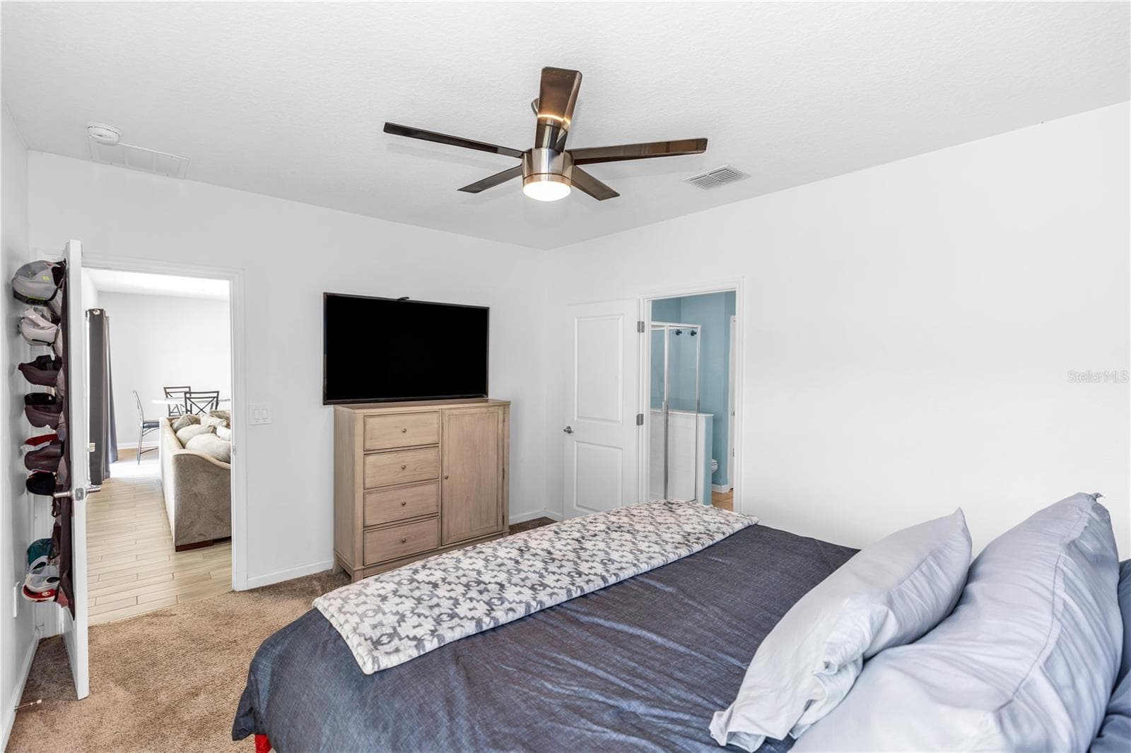 Single Family Residence at 1104 PEACH CREEK DR, OSTEEN, photo 17 of 31
