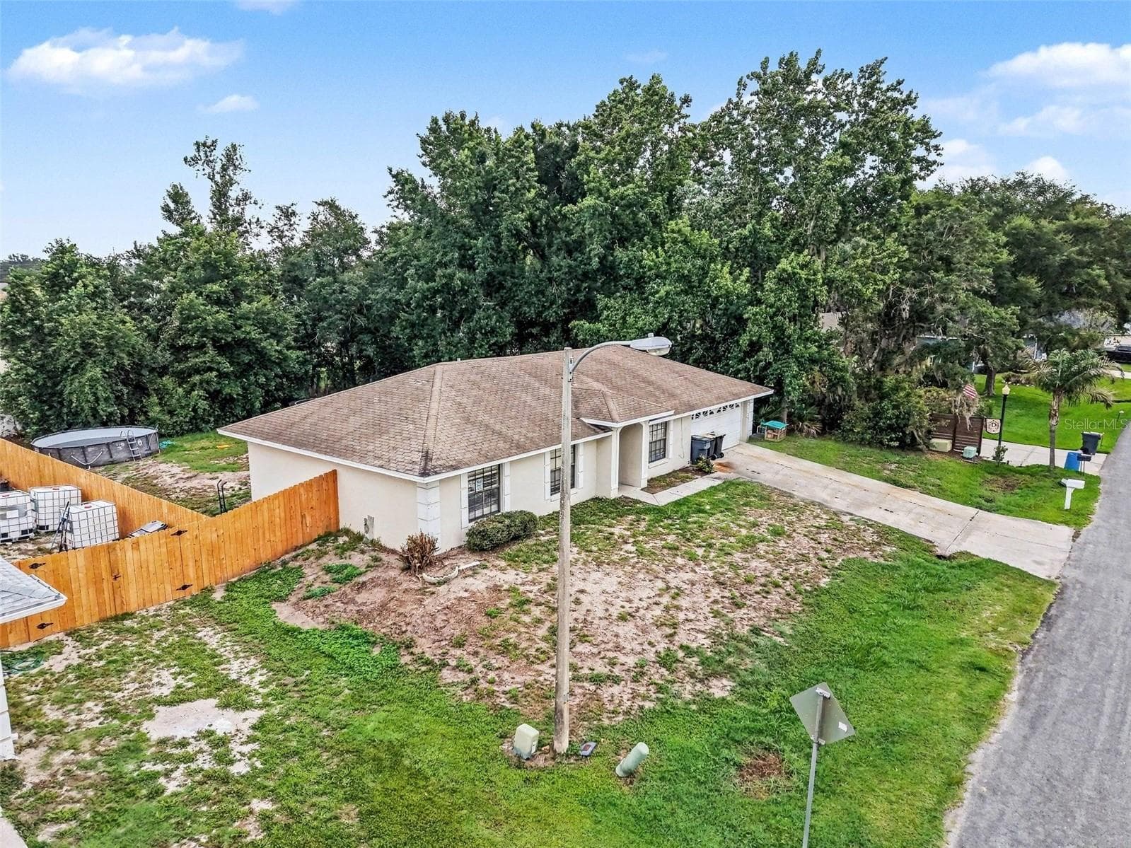 Single Family Residence at 2435 PARKLAND DR, LAKELAND, photo 21 of 25