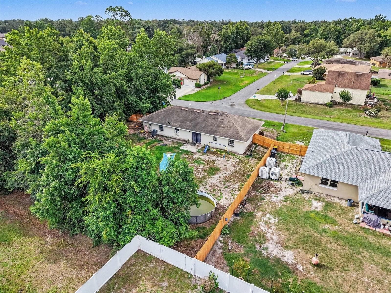 Single Family Residence at 2435 PARKLAND DR, LAKELAND, photo 23 of 25