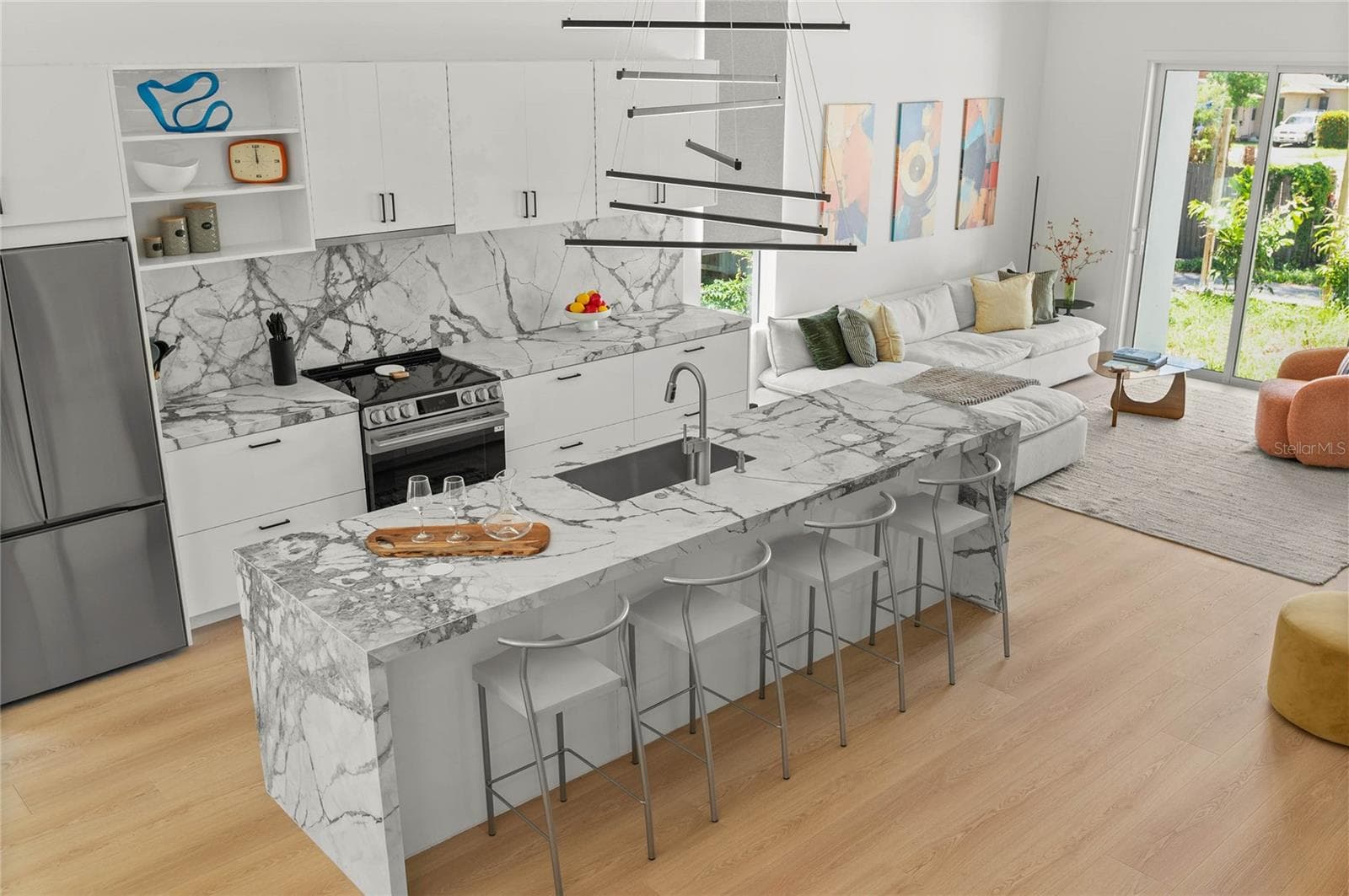Single Family Residence at 718 14TH AVE S, ST PETERSBURG, photo 6 of 27