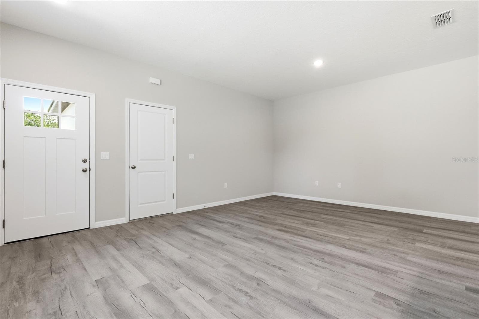 Single Family Residence at 522 PALMETTO ST, EUSTIS, photo 6 of 30