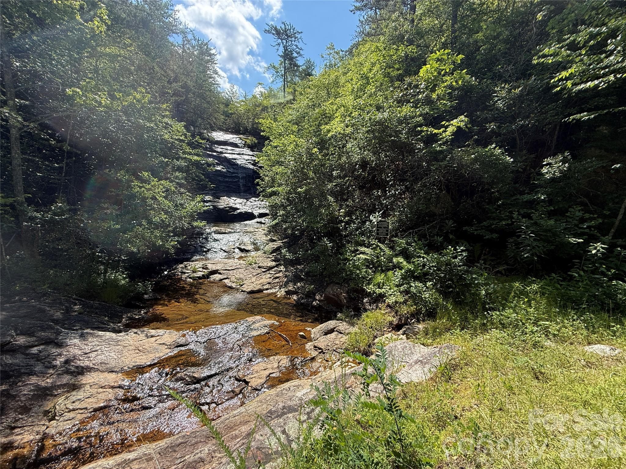 Waterfall in community - 999 Fox Ridge Trail, Marion