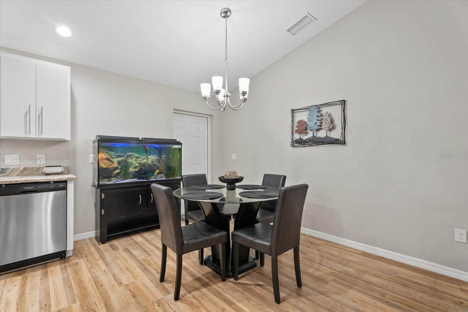 Single Family Residence at 8288 SW SUNNYBREEZE RD, ARCADIA, photo 8 of 18