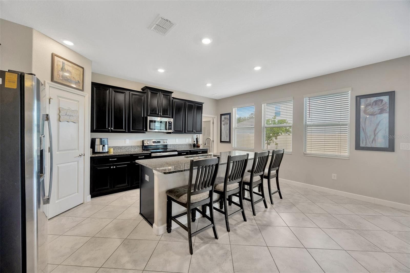 Single Family Residence at 11464 CHILLY WATER CT, RIVERVIEW, photo 8 of 34