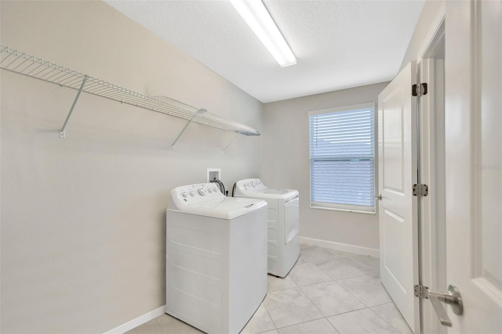 Single Family Residence at 11464 CHILLY WATER CT, RIVERVIEW, photo 25 of 34