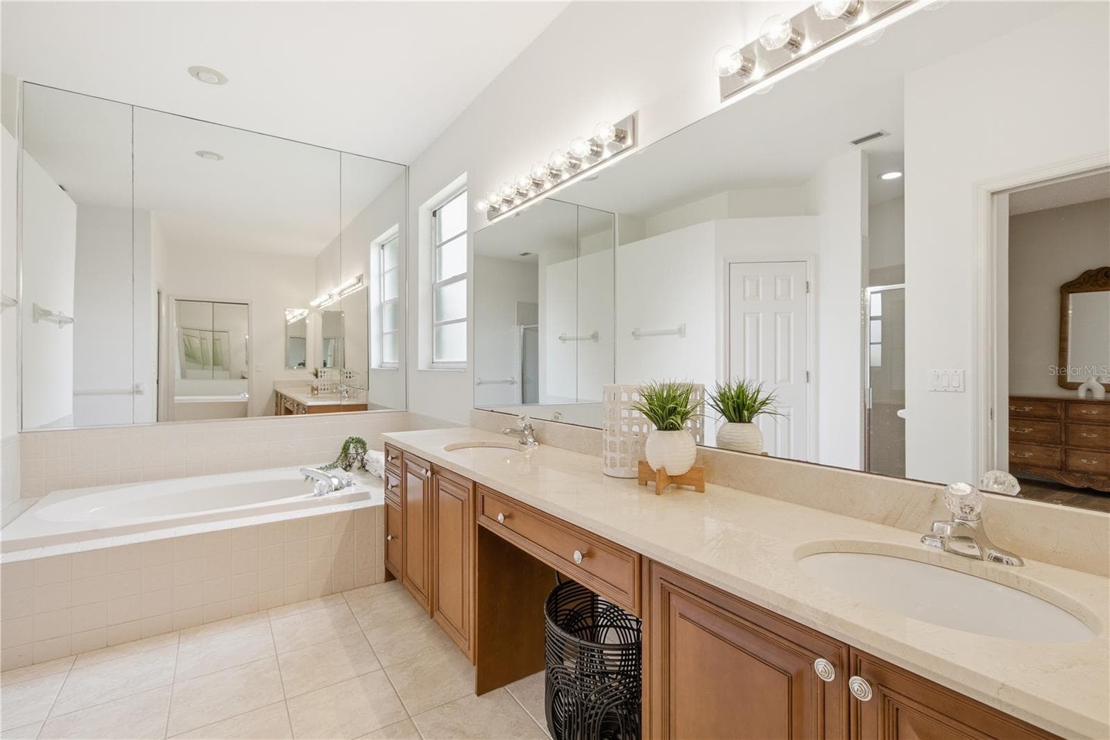 Single Family Residence at 3187 STERLING ST, TARPON SPRINGS, photo 39 of 77